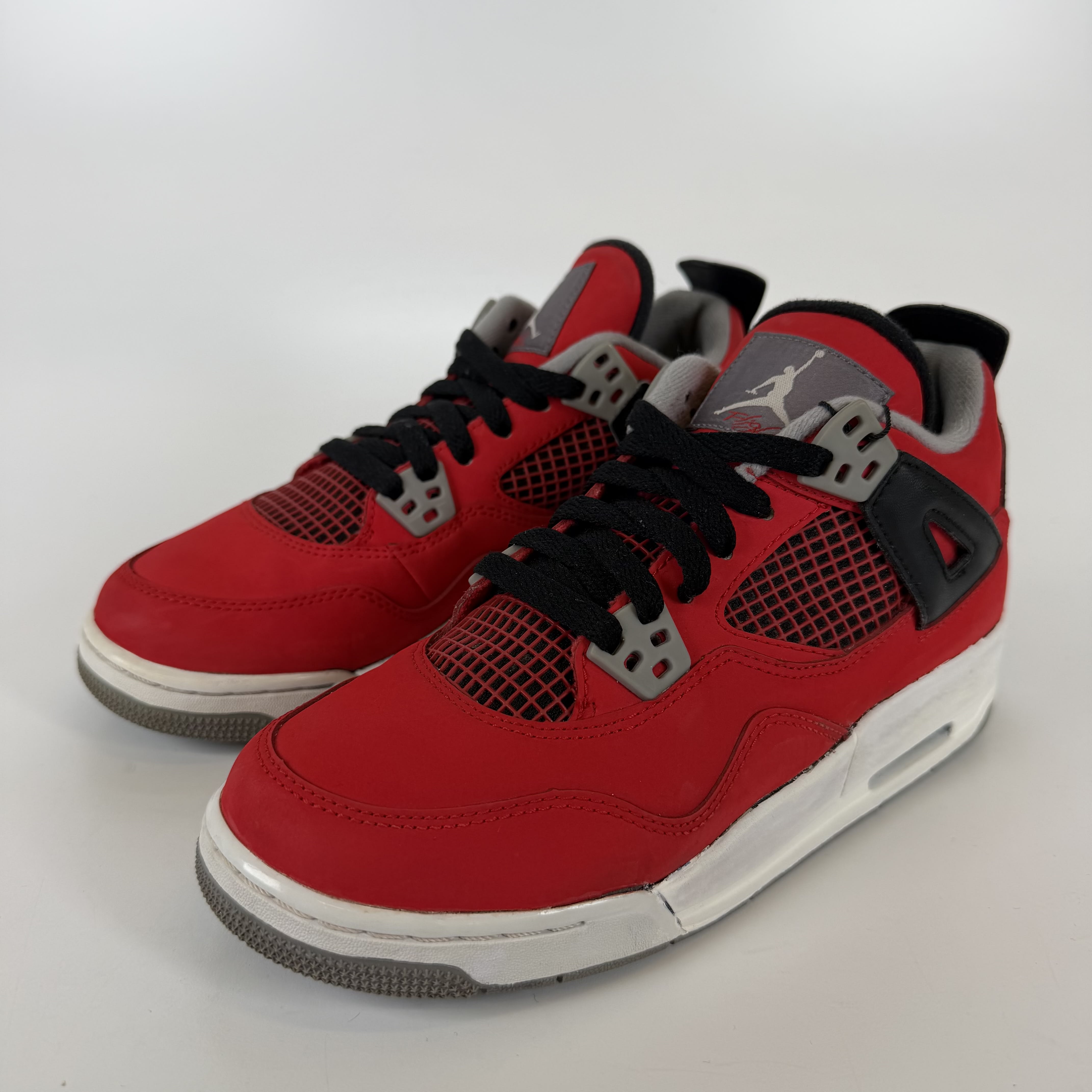 SP2843 Jordan 4 Retro Toro Bravo (GS)