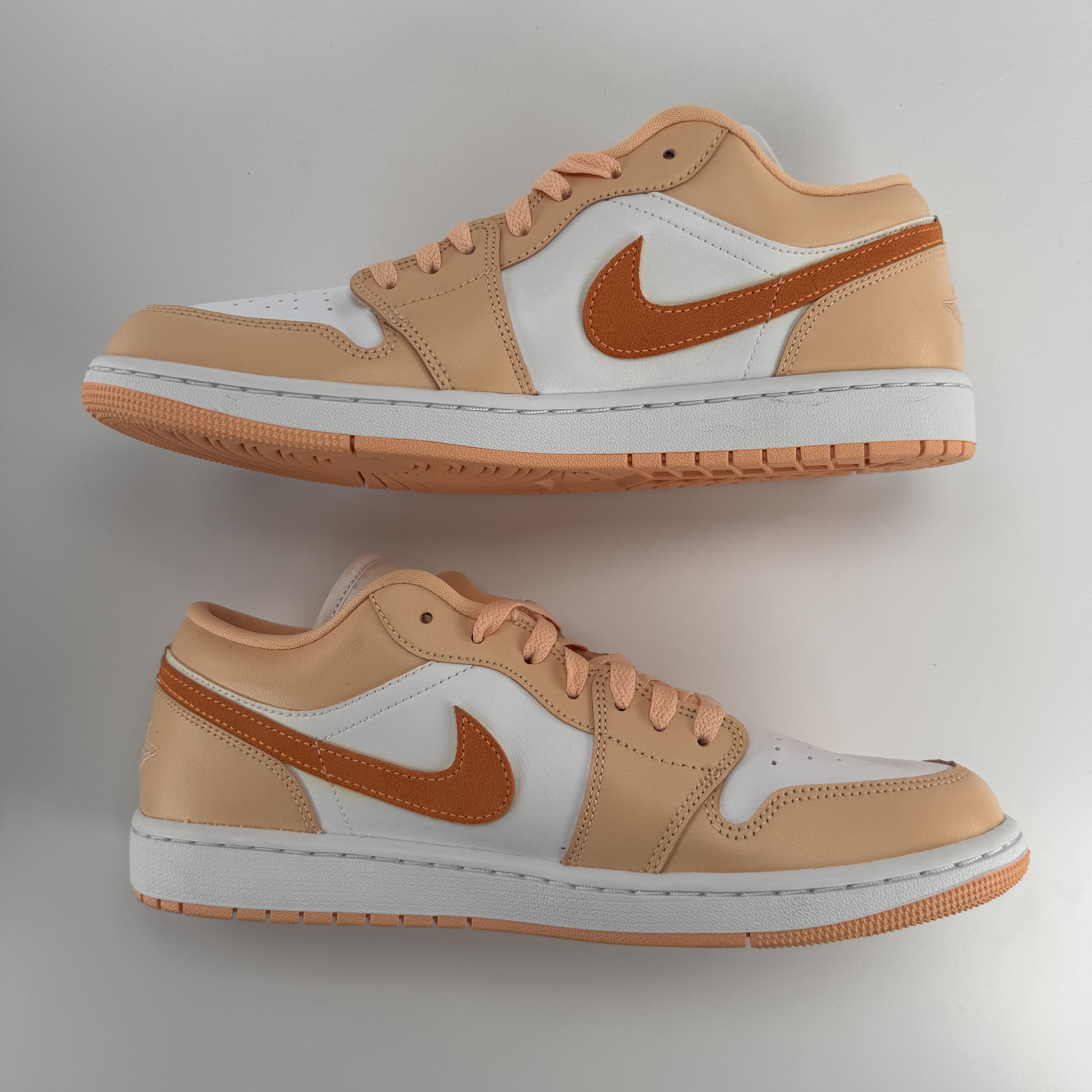 385703 Wmns Air Jordan 1 Low 'Sunset Haze'