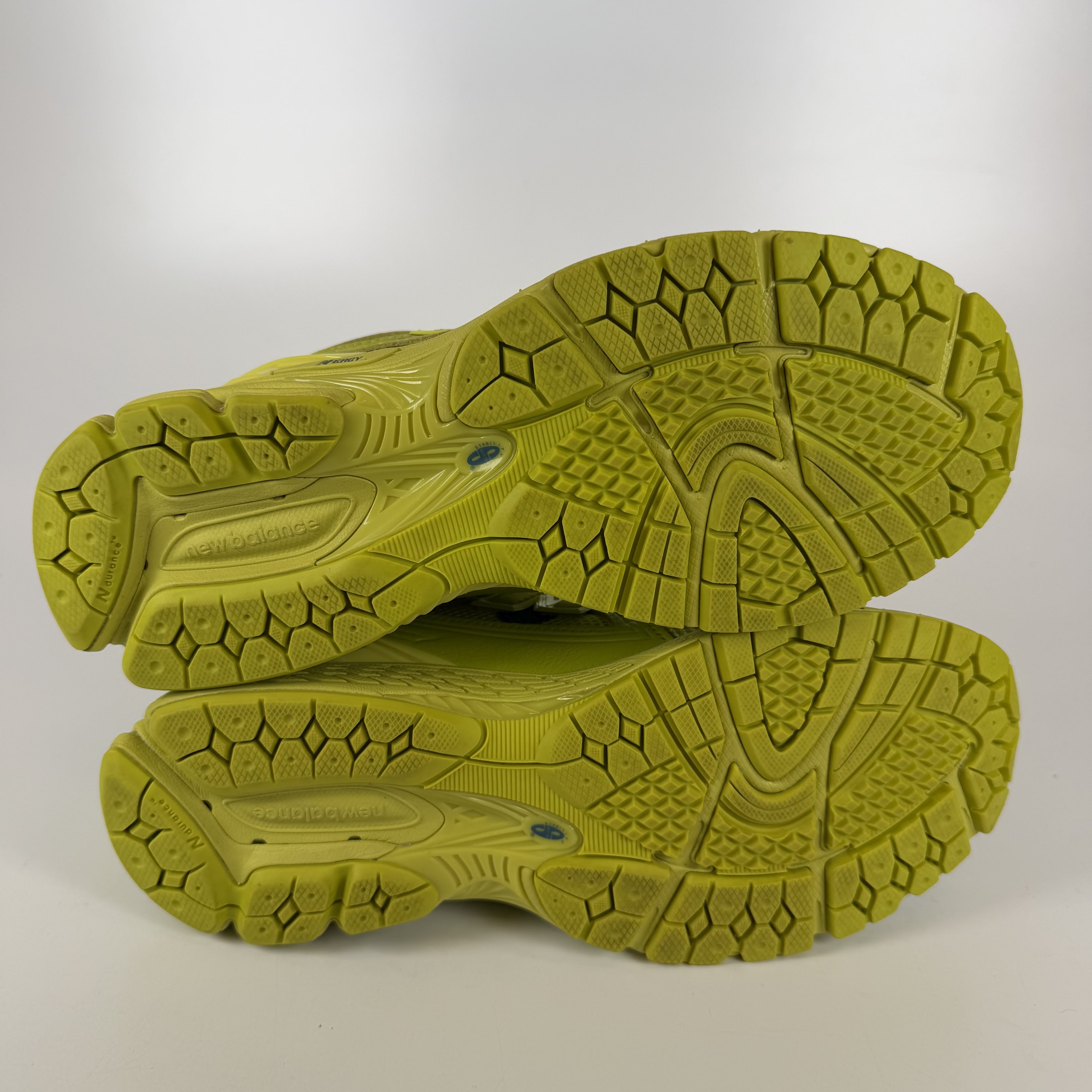 SP2866 New Balance 1906R Polka Dot Tea Tree Blue