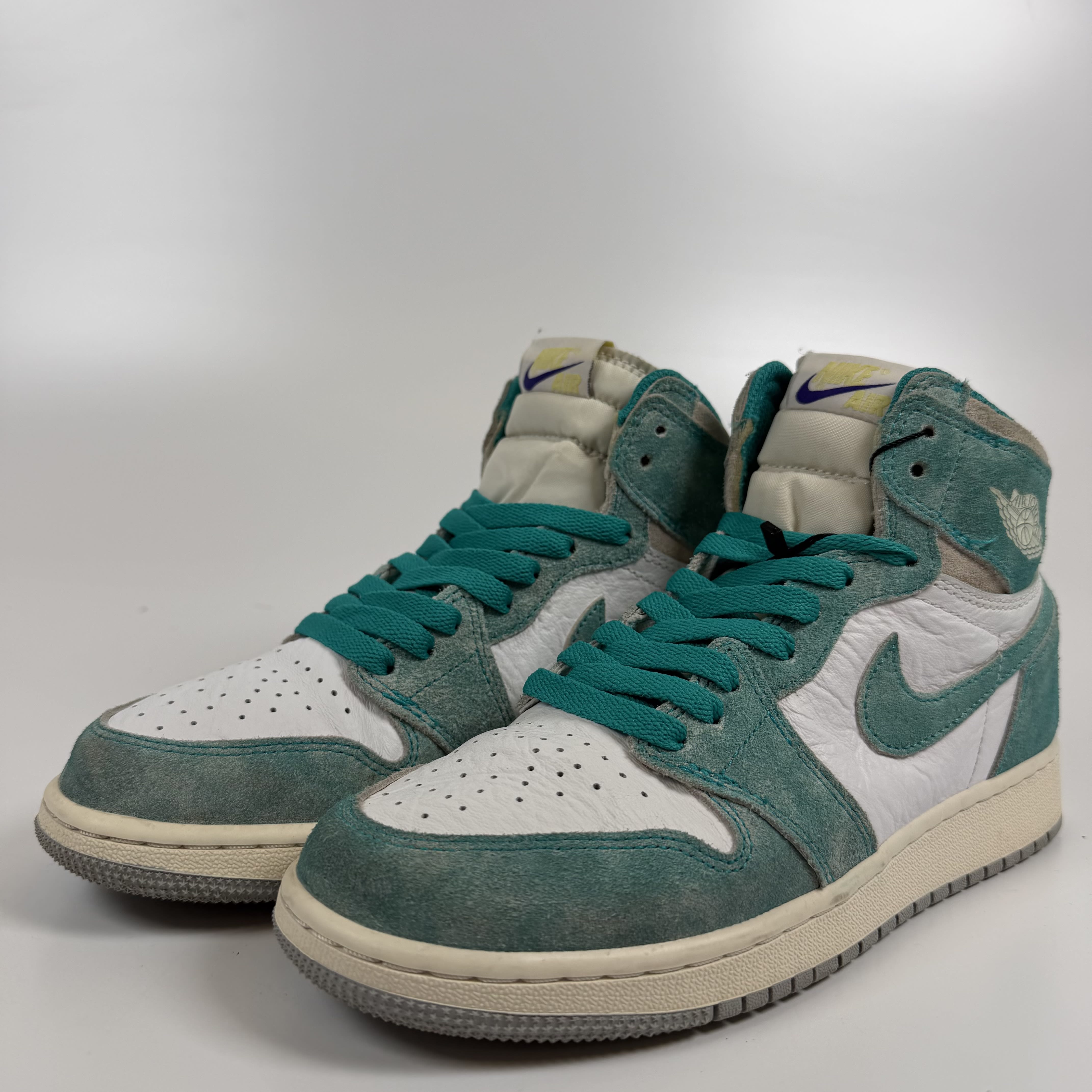 808205 Jordan 1 Retro High Turbo Green (GS)