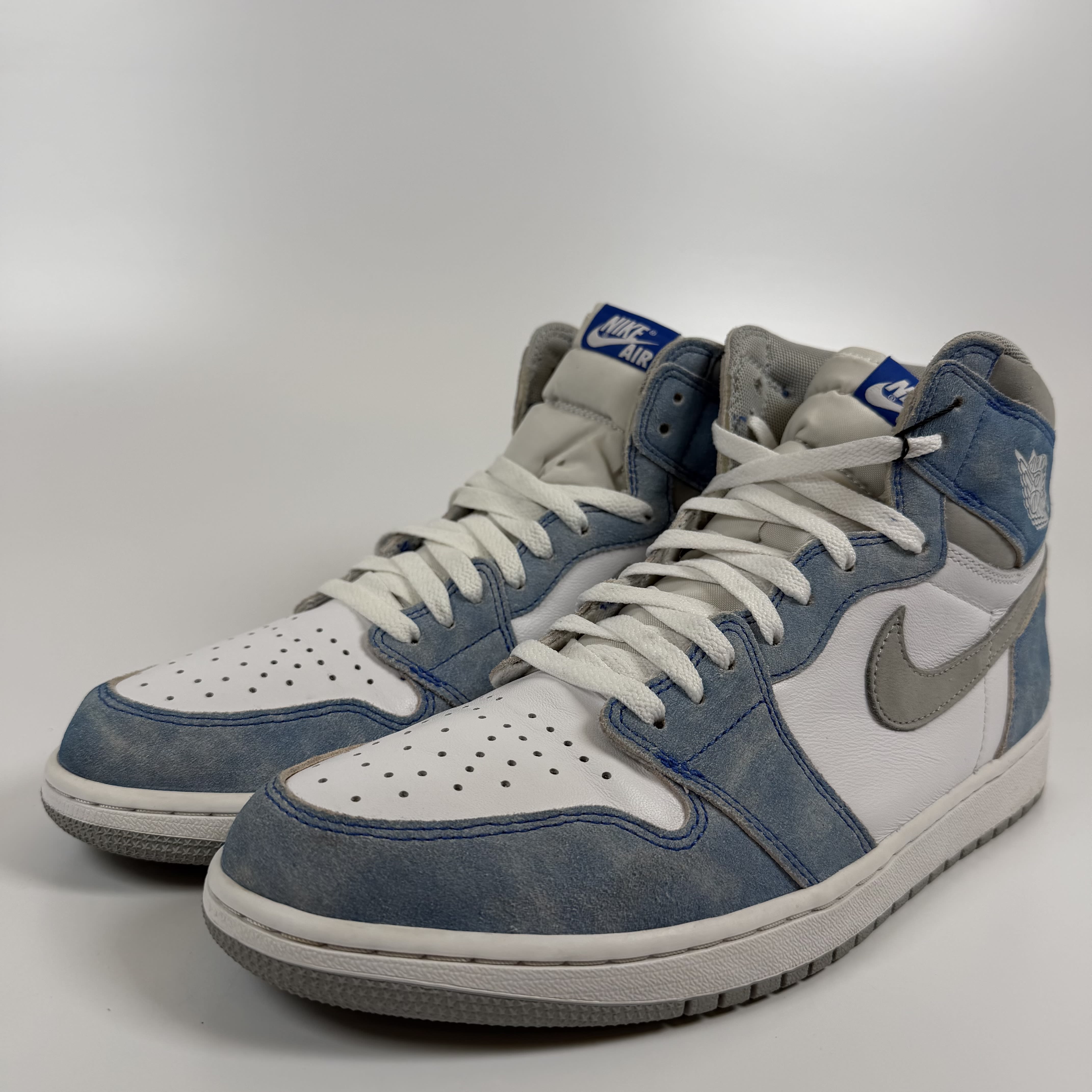 657447 Jordan 1 Retro High OG Hyper Royal