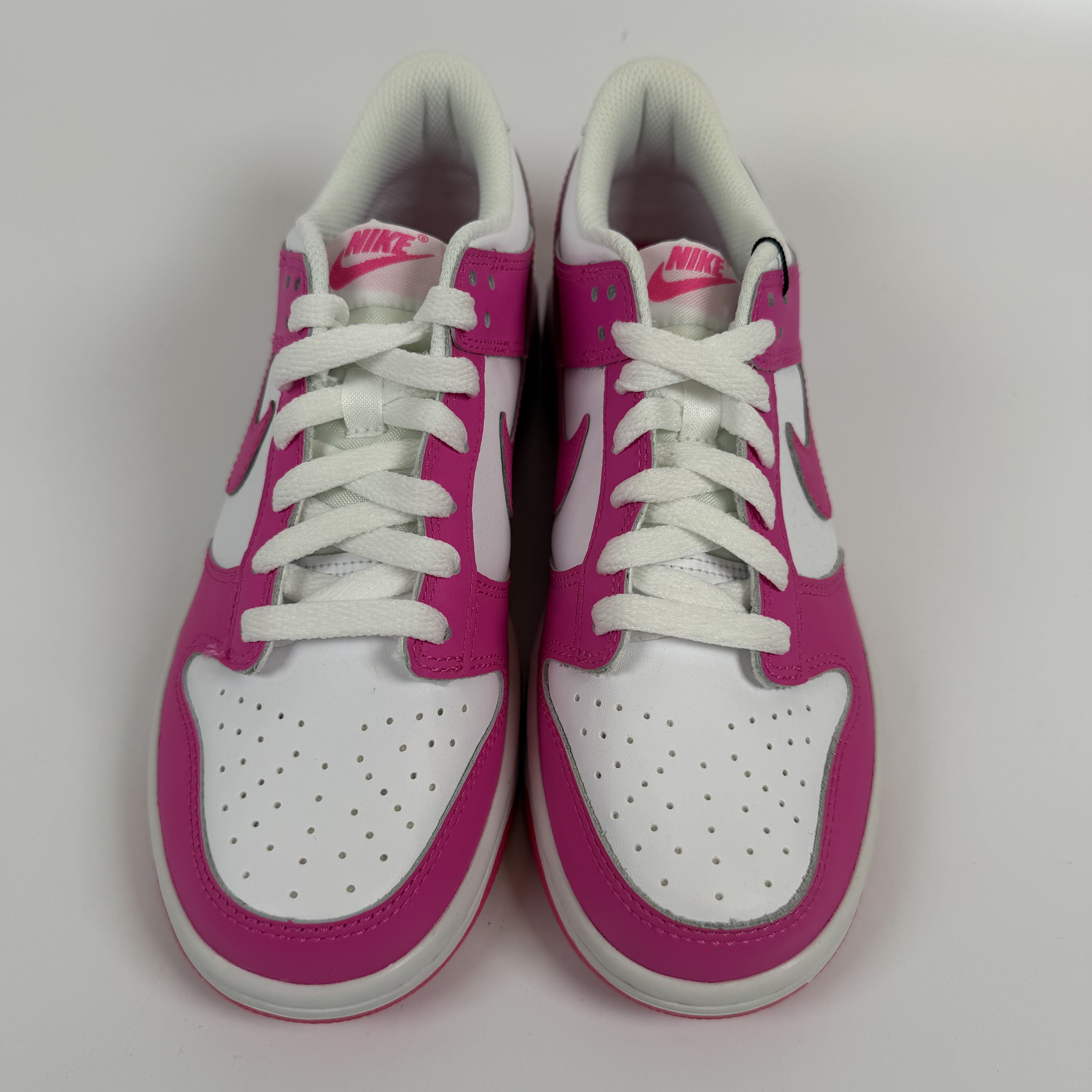 269387 Nike Dunk Low Laser Fuchsia (GS)