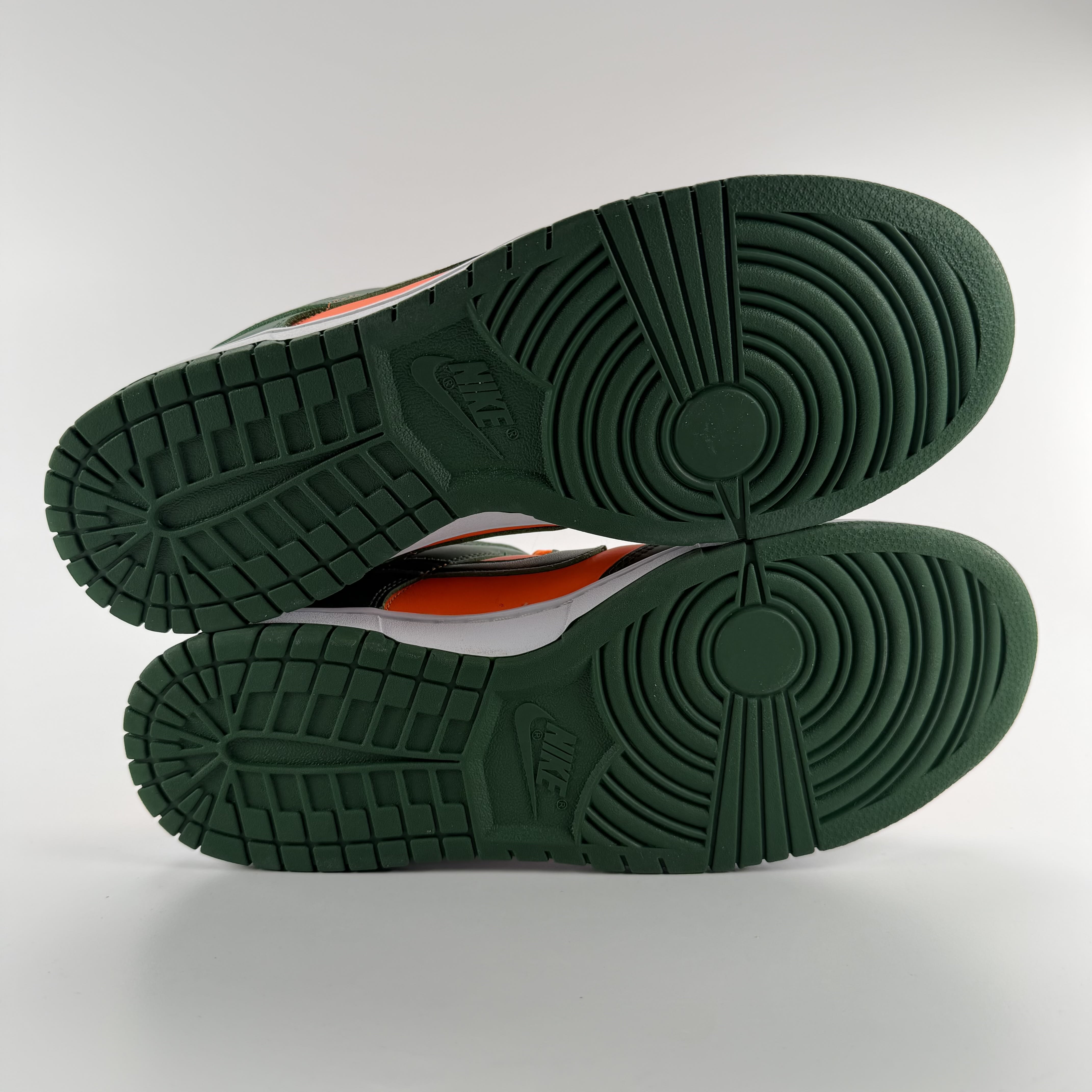 384887 Nike Dunk Low Retro Miami Hurricanes