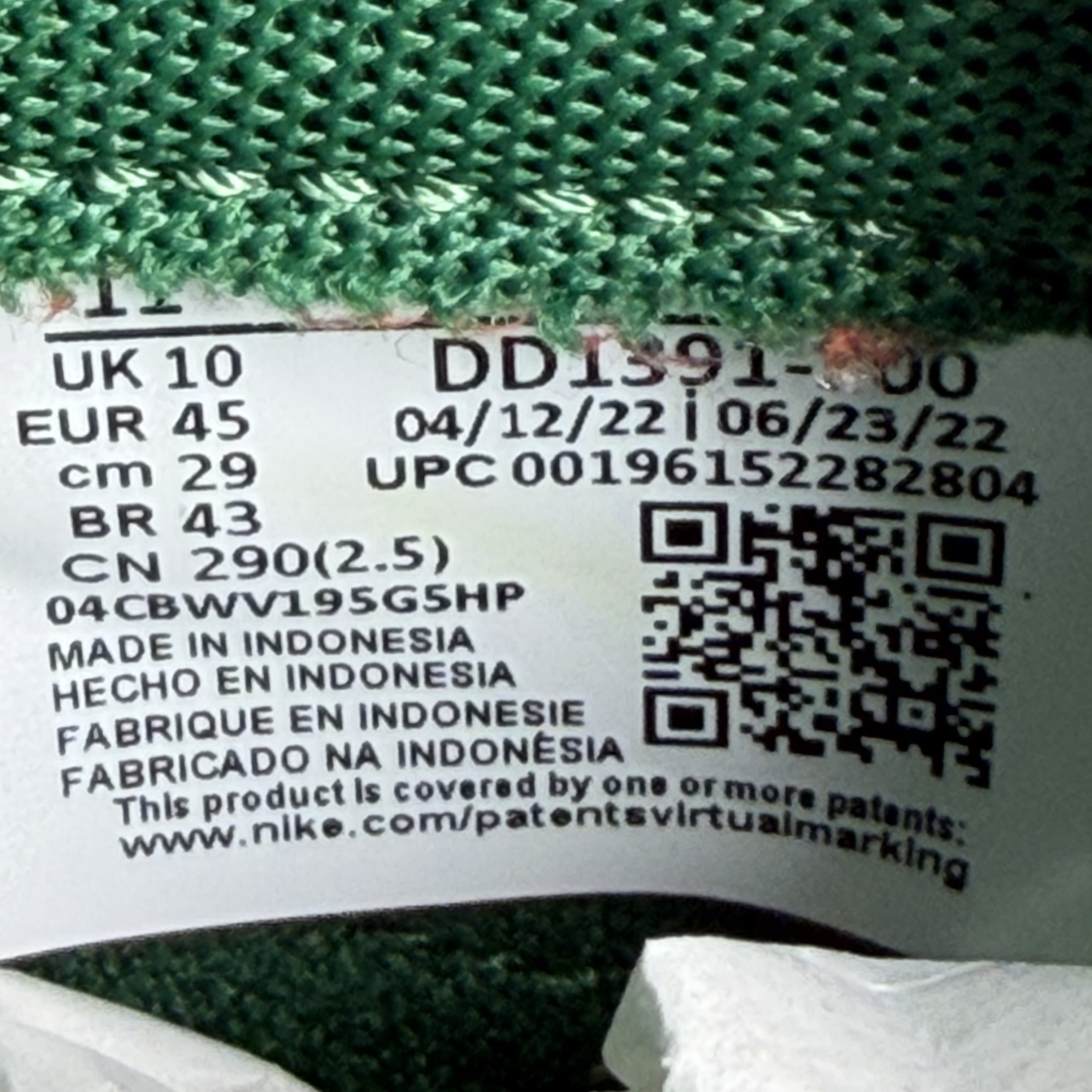 384887 Nike Dunk Low Retro Miami Hurricanes