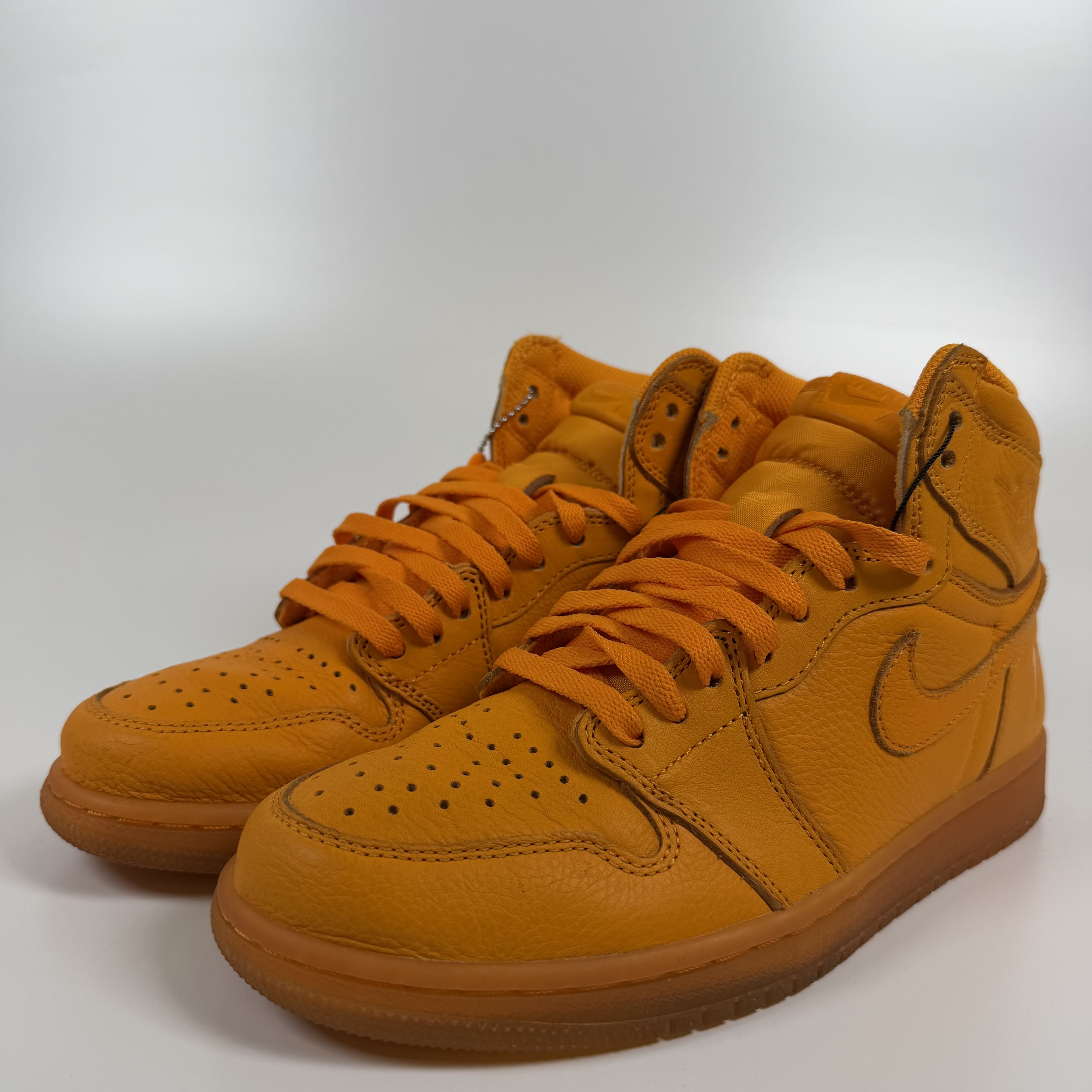 677292 Air Jordan 1 Retro High OG G8RD 'Orange Peel'