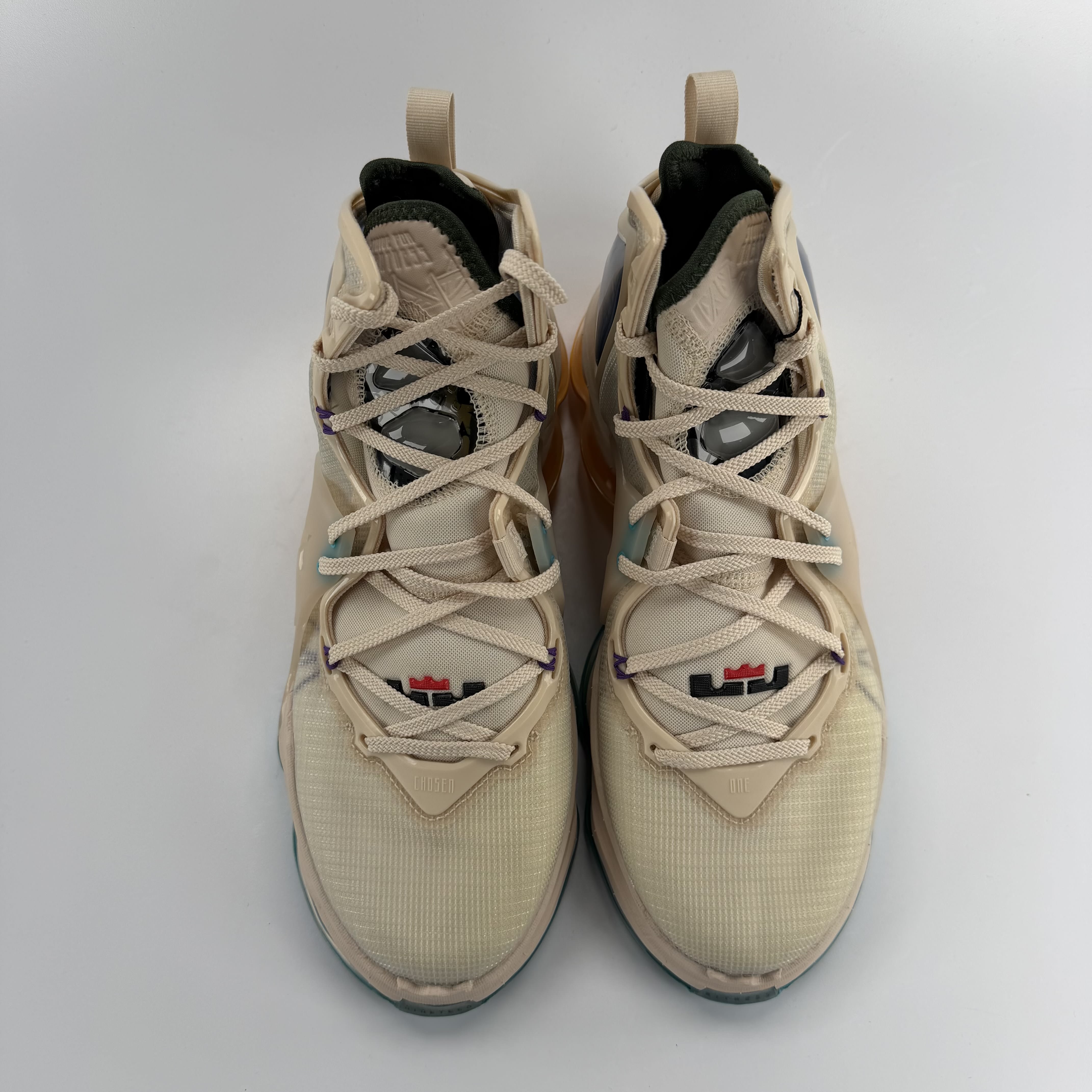 469395 Nike LeBron 19 Minneapolis Lakers