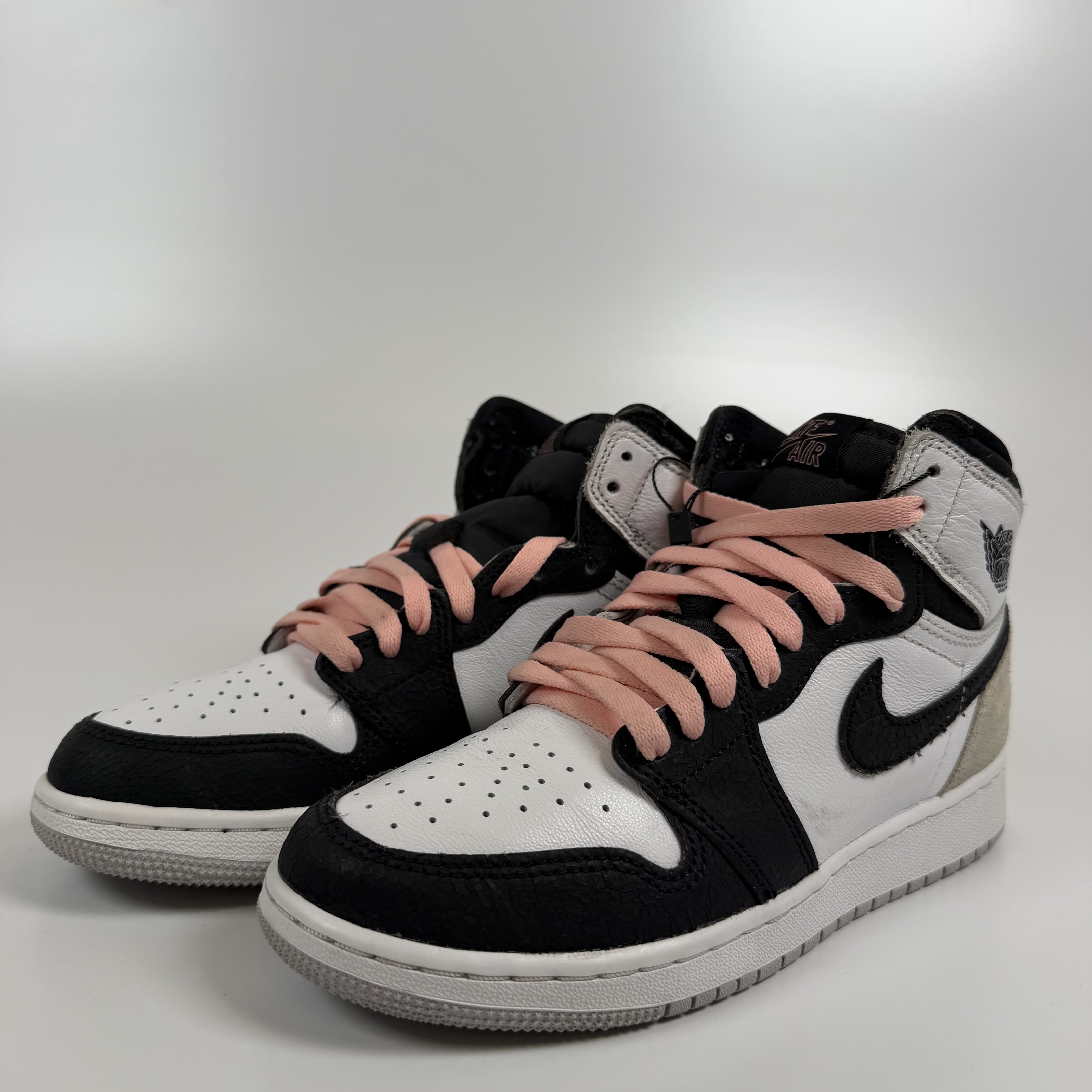 589219 Jordan 1 Retro High OG Bleached Coral (GS)
