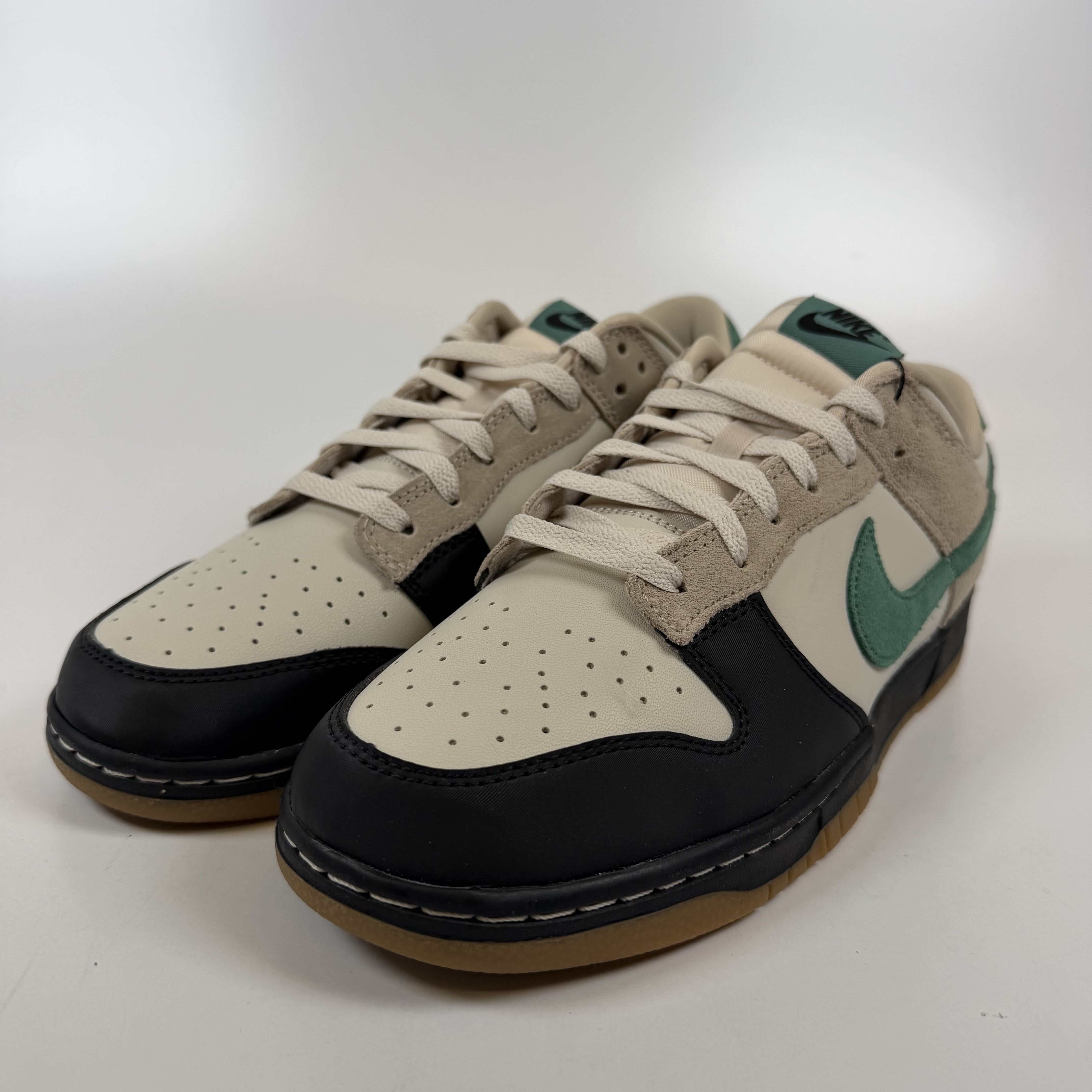 SP13509 Nike Dunk Low Light Orewood Brown Bicoastal