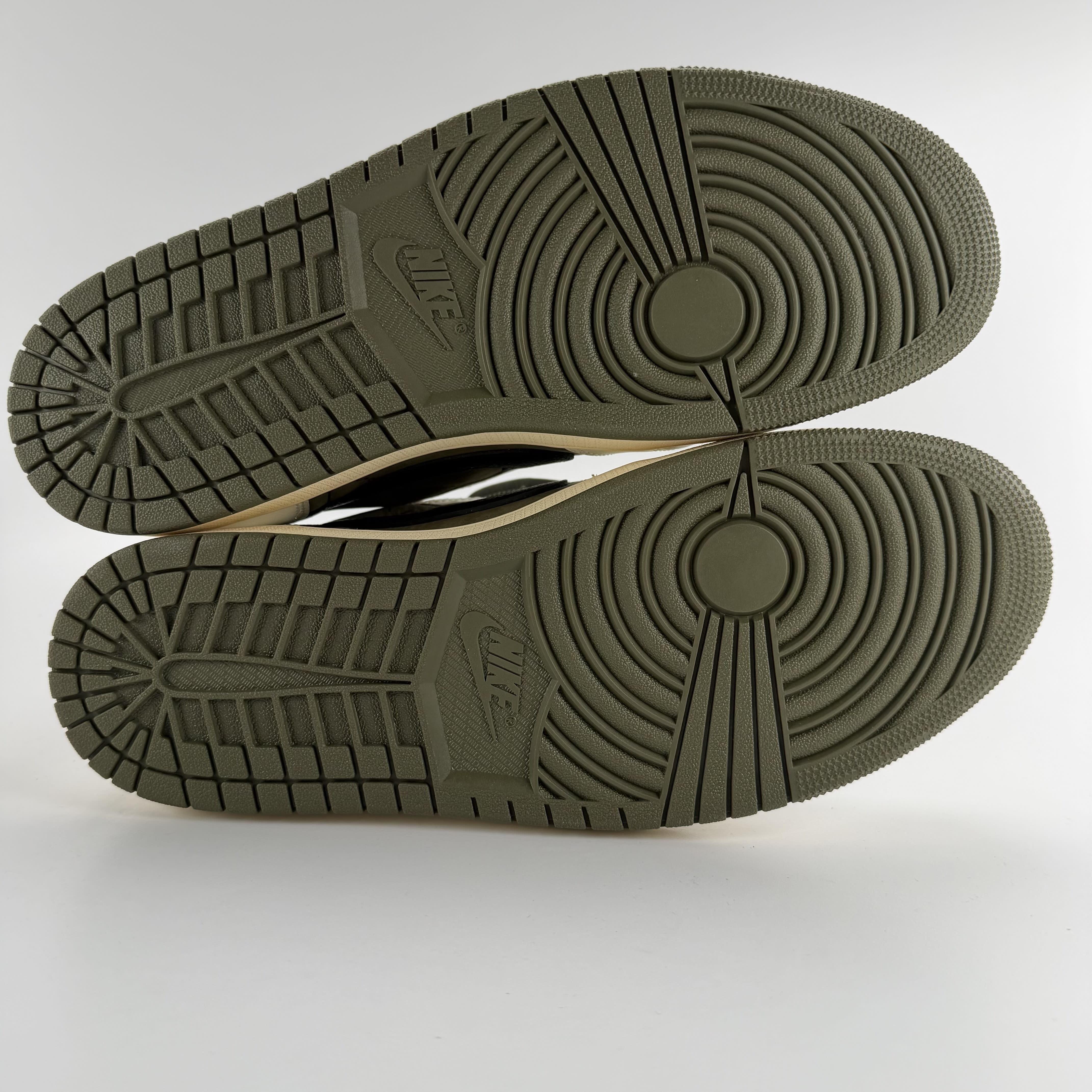 256216 Travis Scott x Air Jordan 1 Retro Low OG SP 'Reverse Olive / Medium Olive'