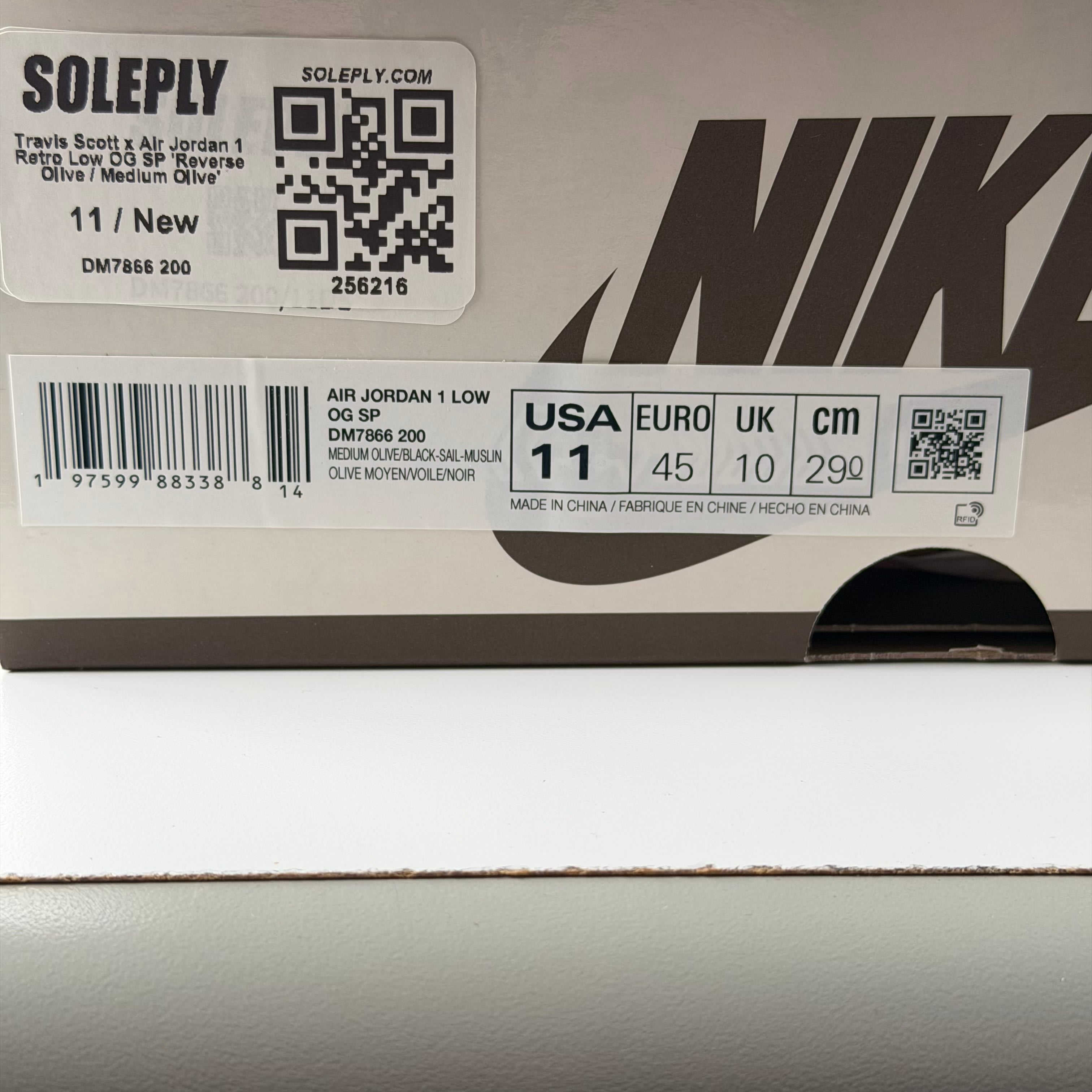 256216 Travis Scott x Air Jordan 1 Retro Low OG SP 'Reverse Olive / Medium Olive'
