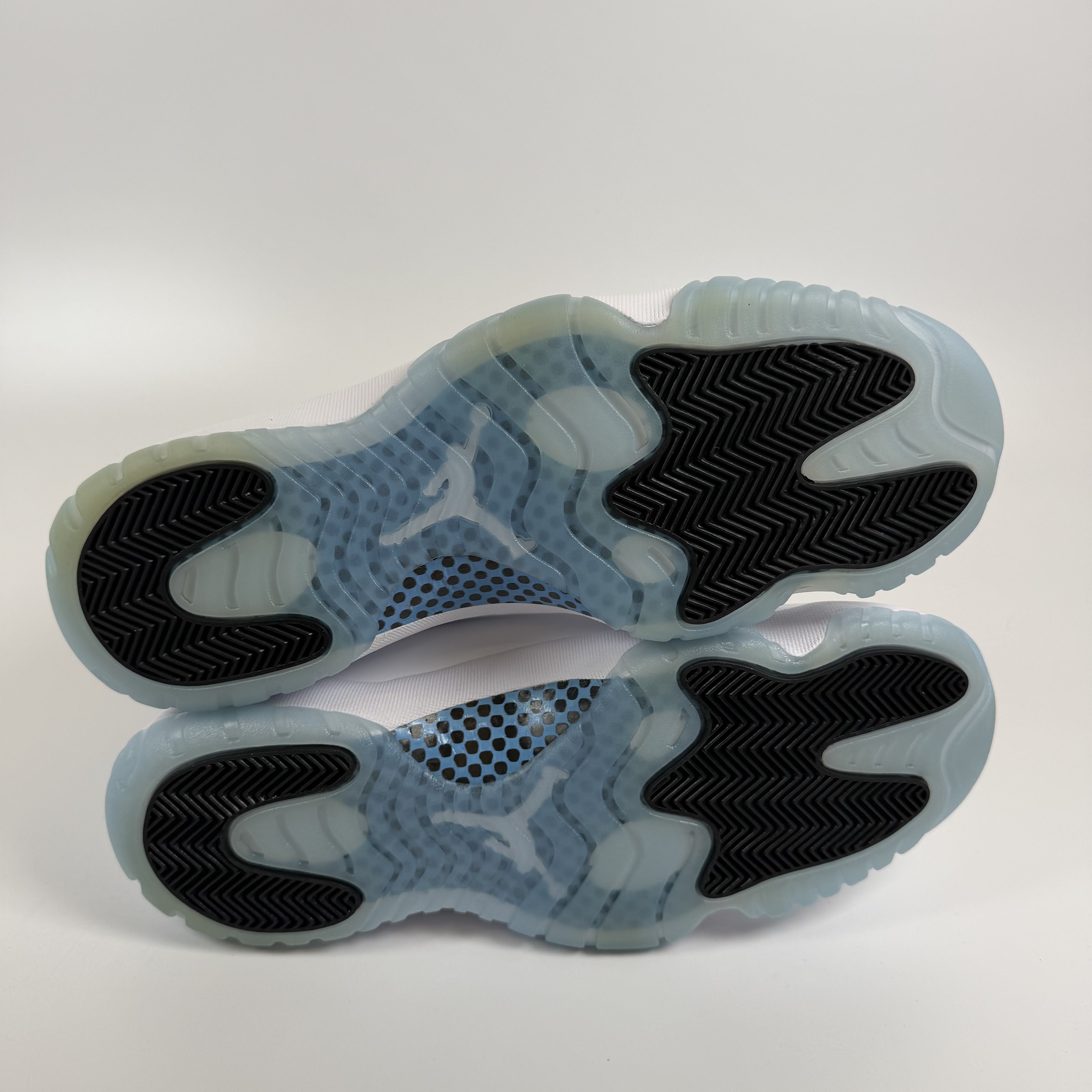 [512142] Jordan 11 Retro Legend Blue (2024)