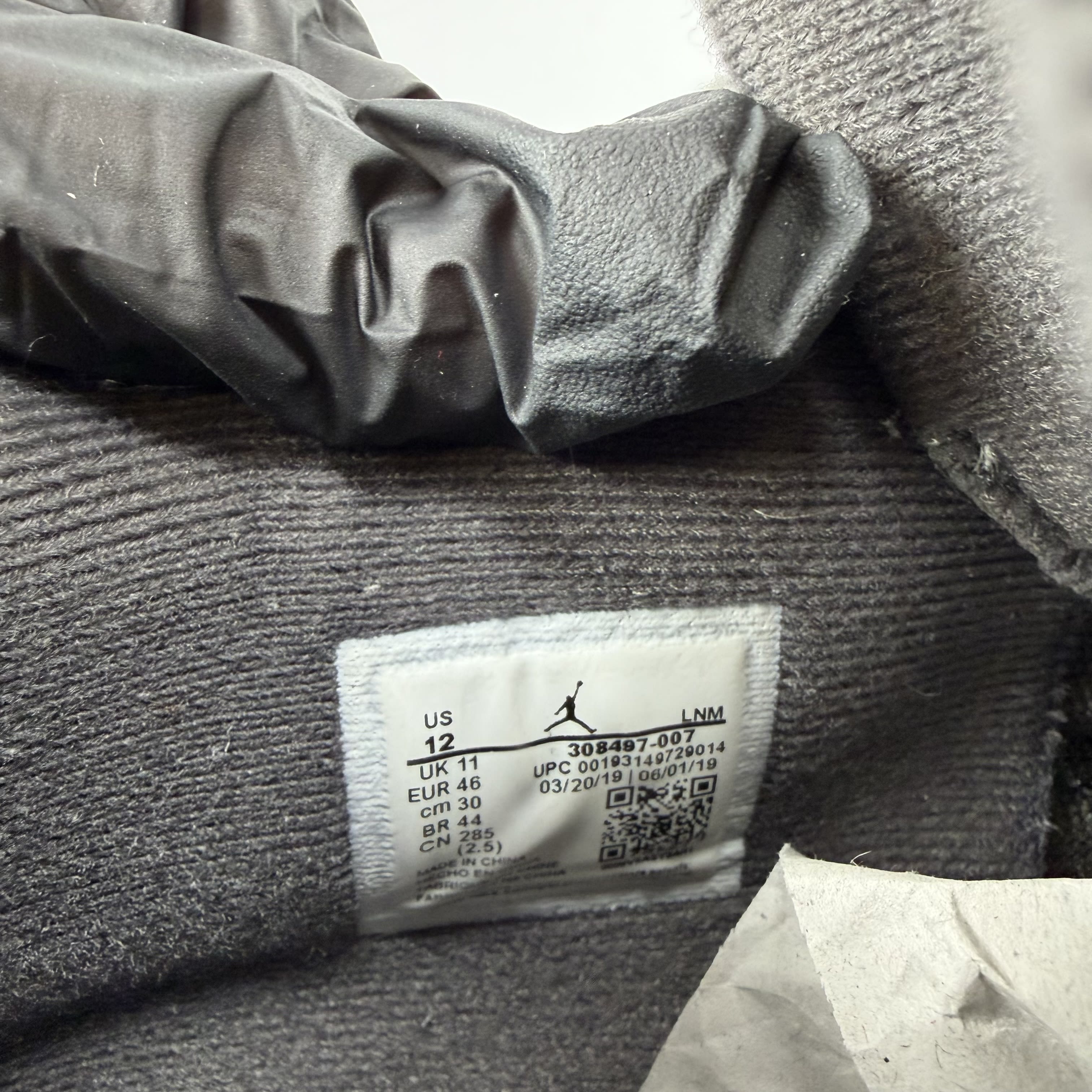 699008 Jordan 4 Retro Cool Grey (2019)