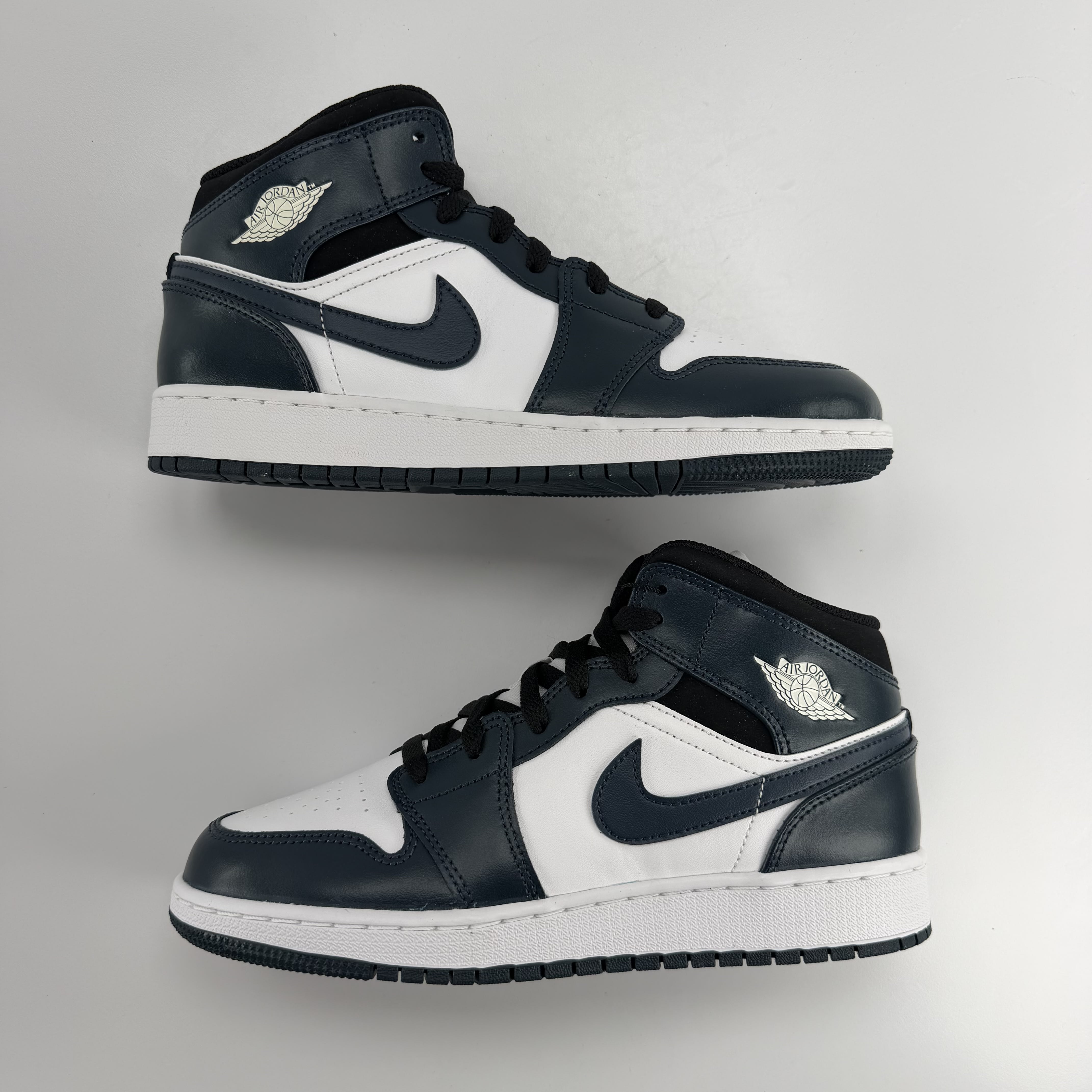 281139 Jordan 1 Mid Armory Navy (GS)