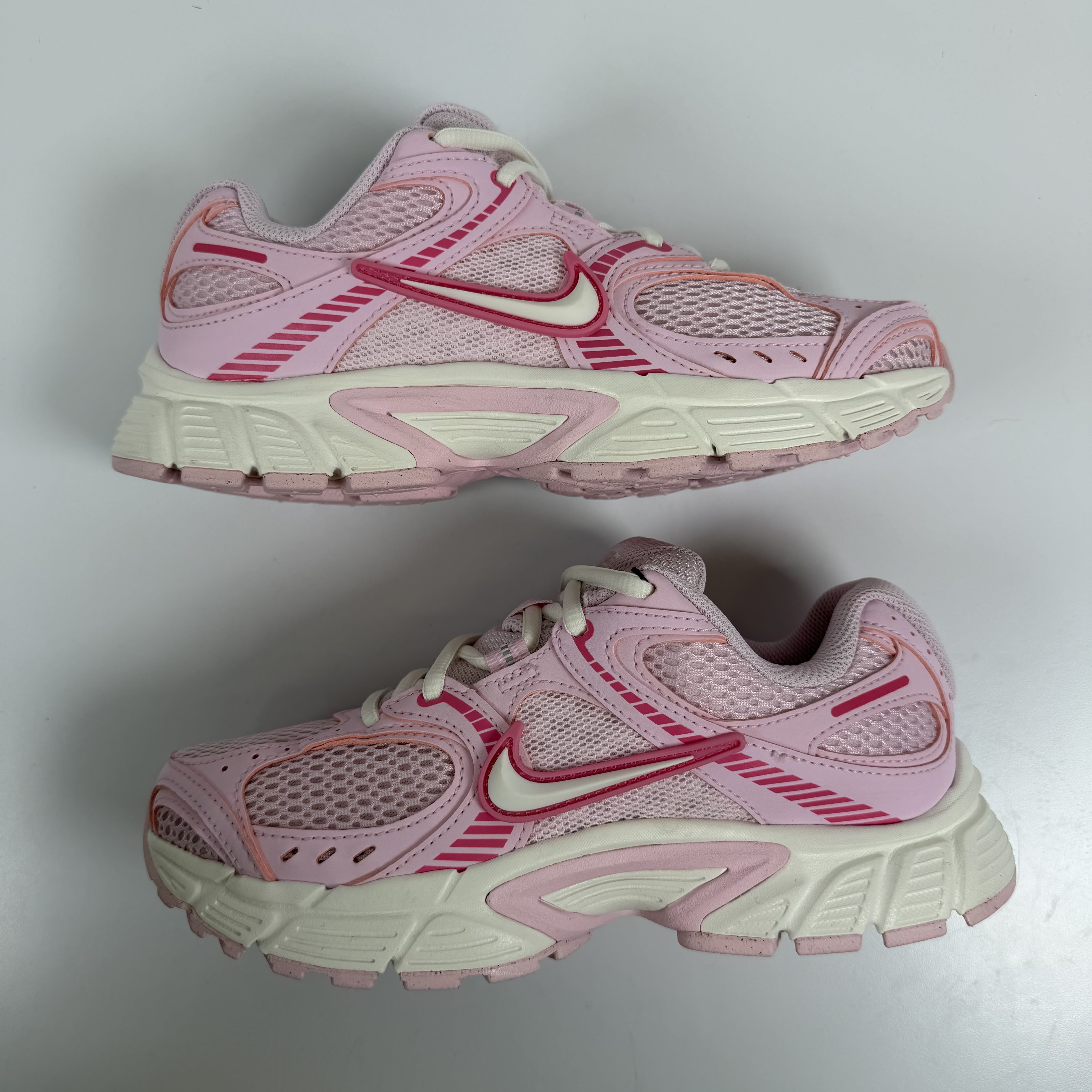 SP8008 Nike V5 RNR Pink Foam Pinksicle (Women's)