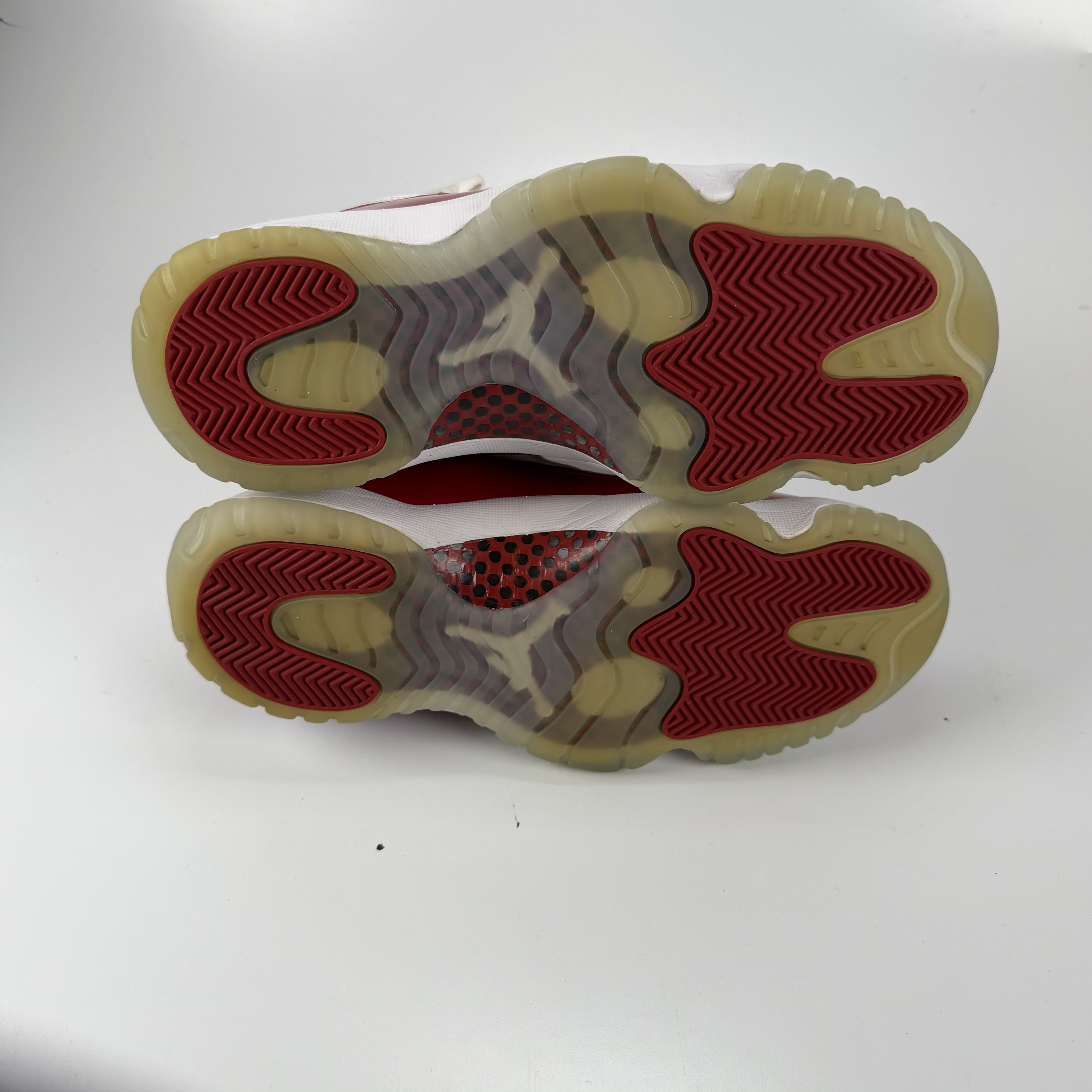 820706 Jordan 11 Retro Cherry (2022)