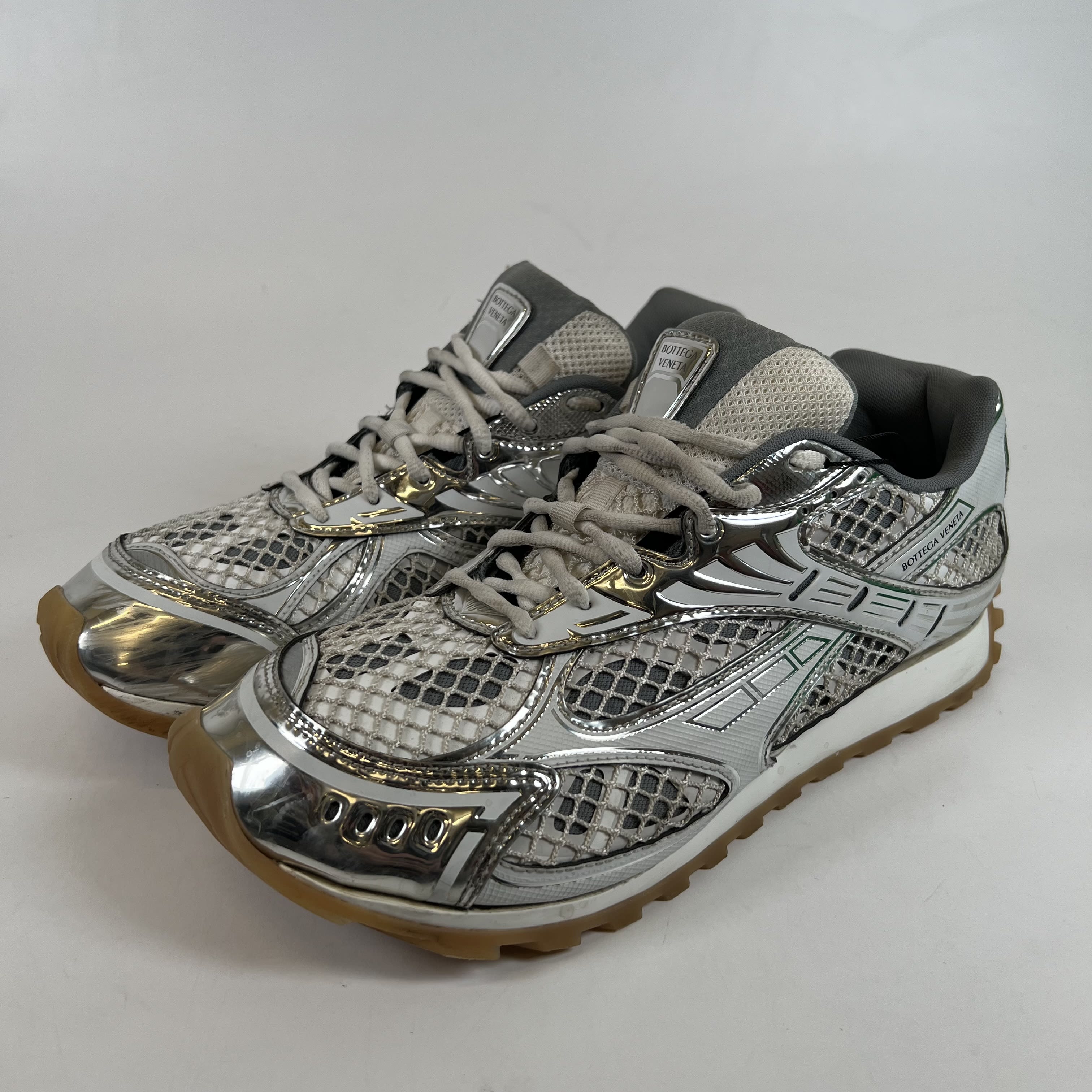 SP11822 Bottega Veneta Orbit Silver
