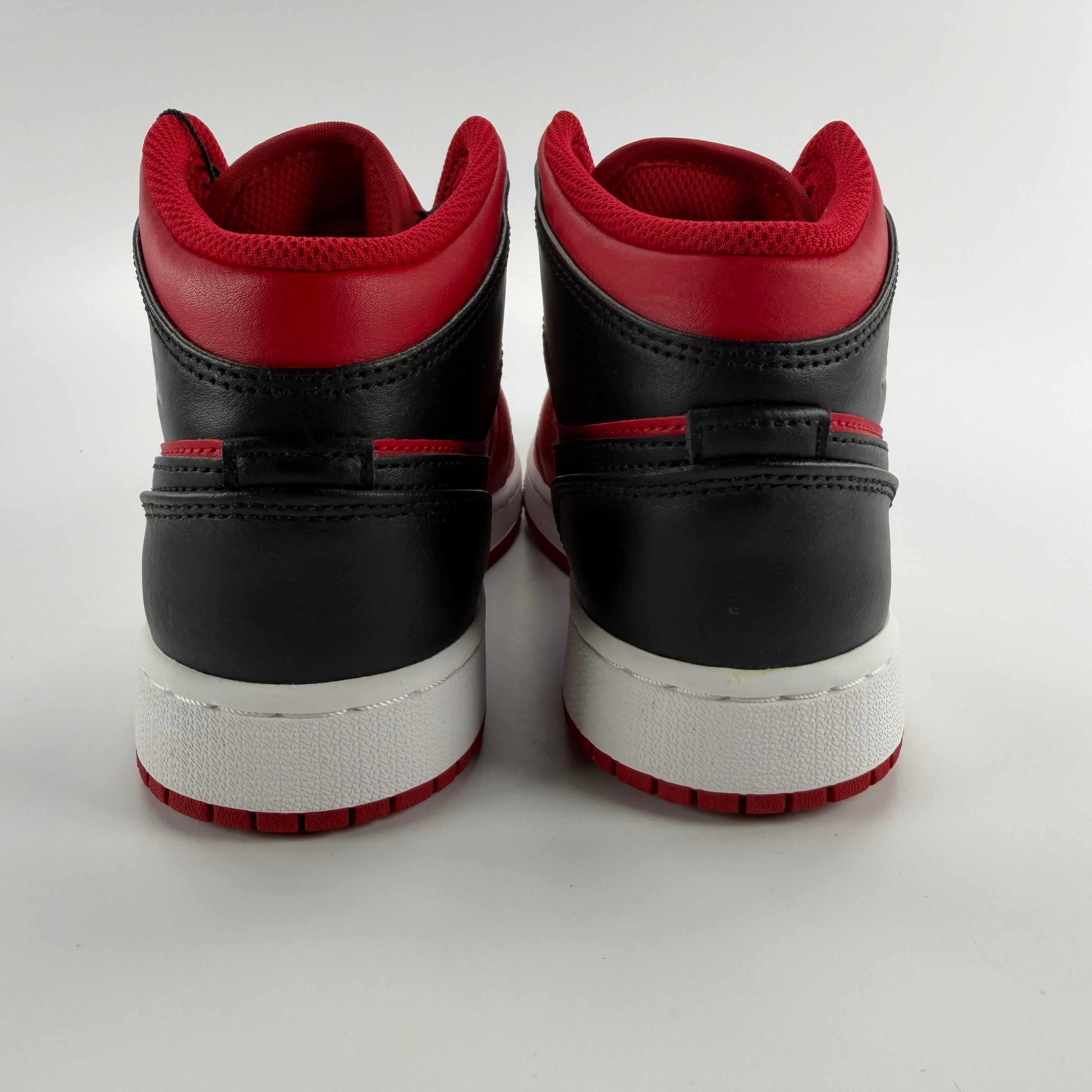 587541 Air Jordan 1 Mid GS 'Reverse Bred'