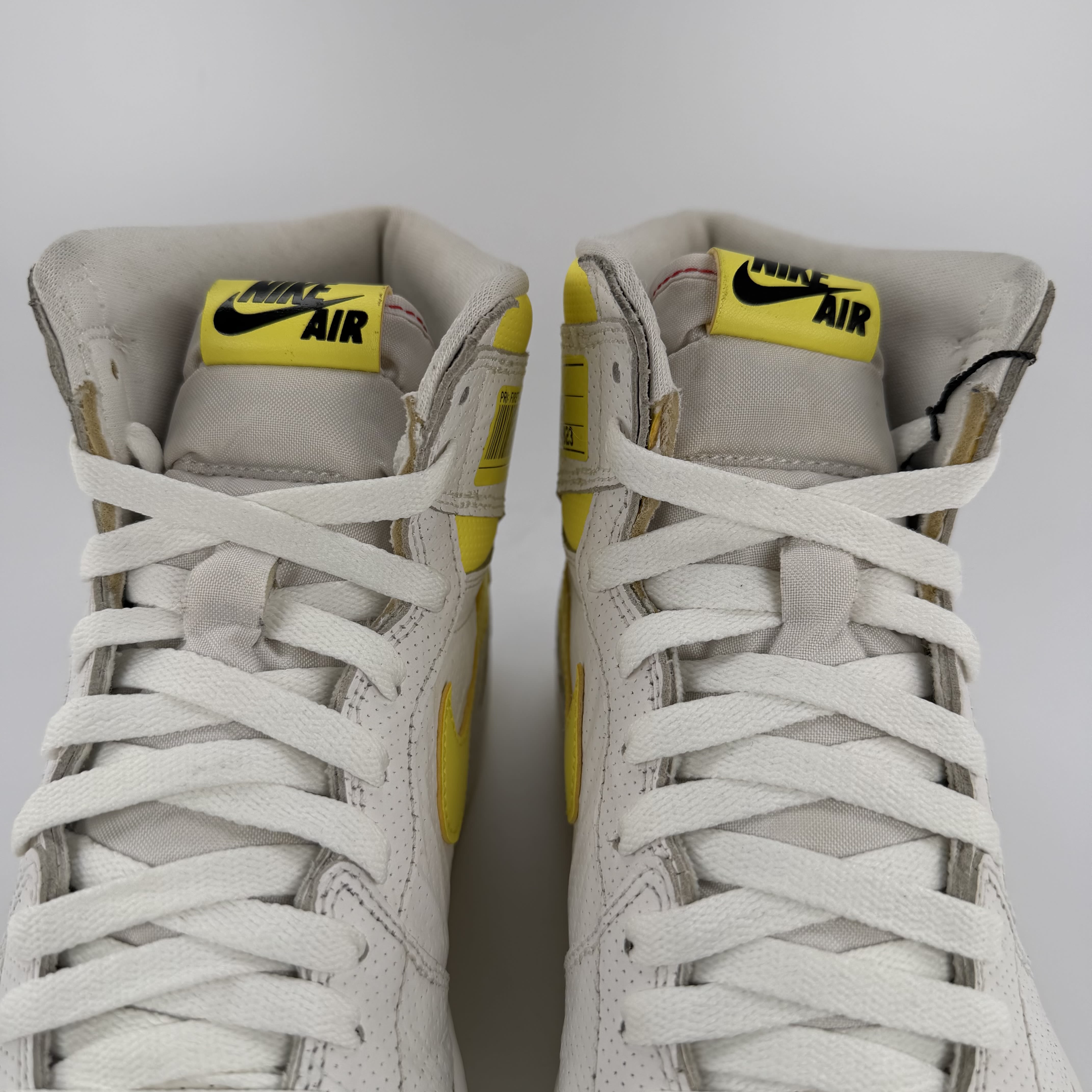 758154 Jordan 1 Retro High First Class Flight