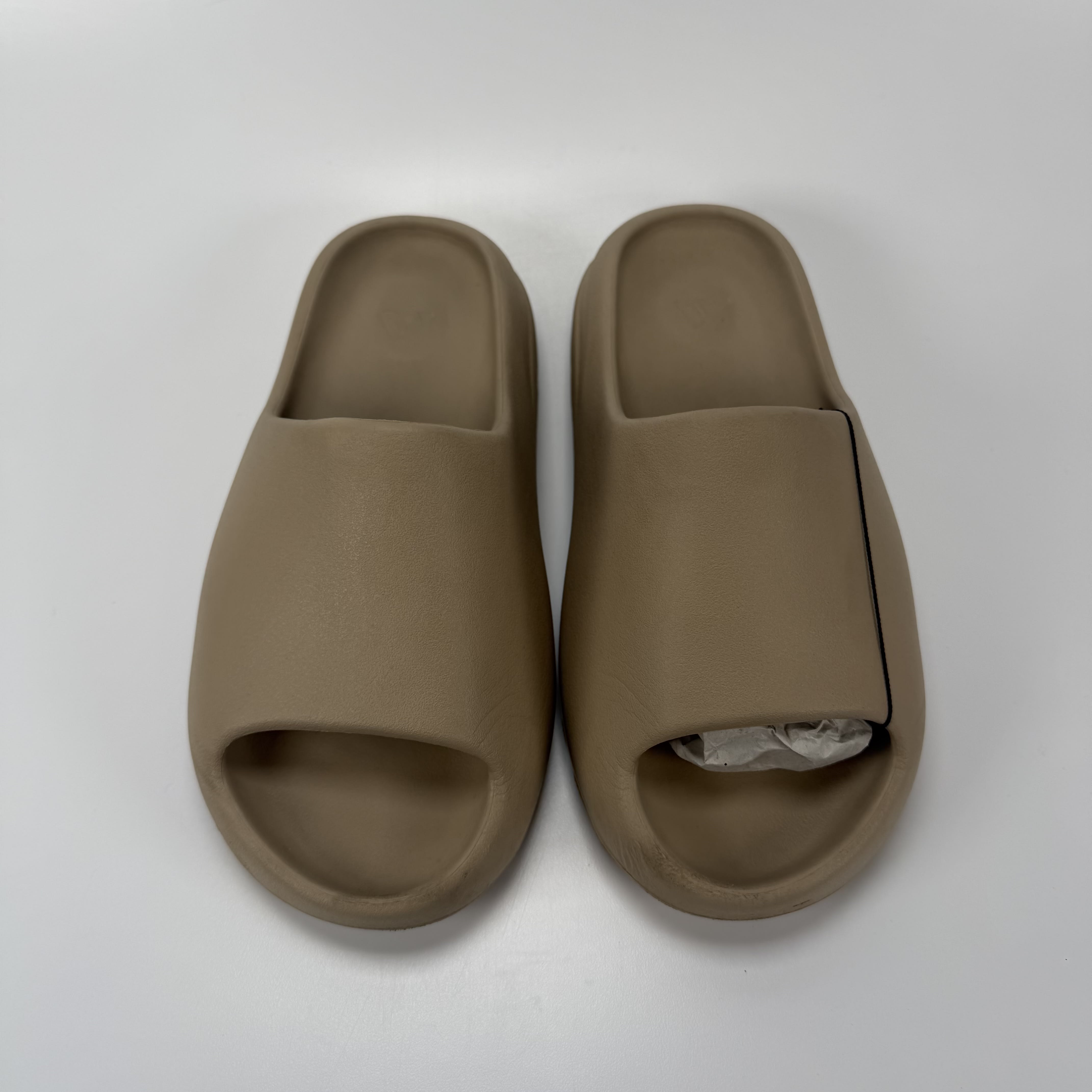 790257 adidas Yeezy Slide Pure (First Release)