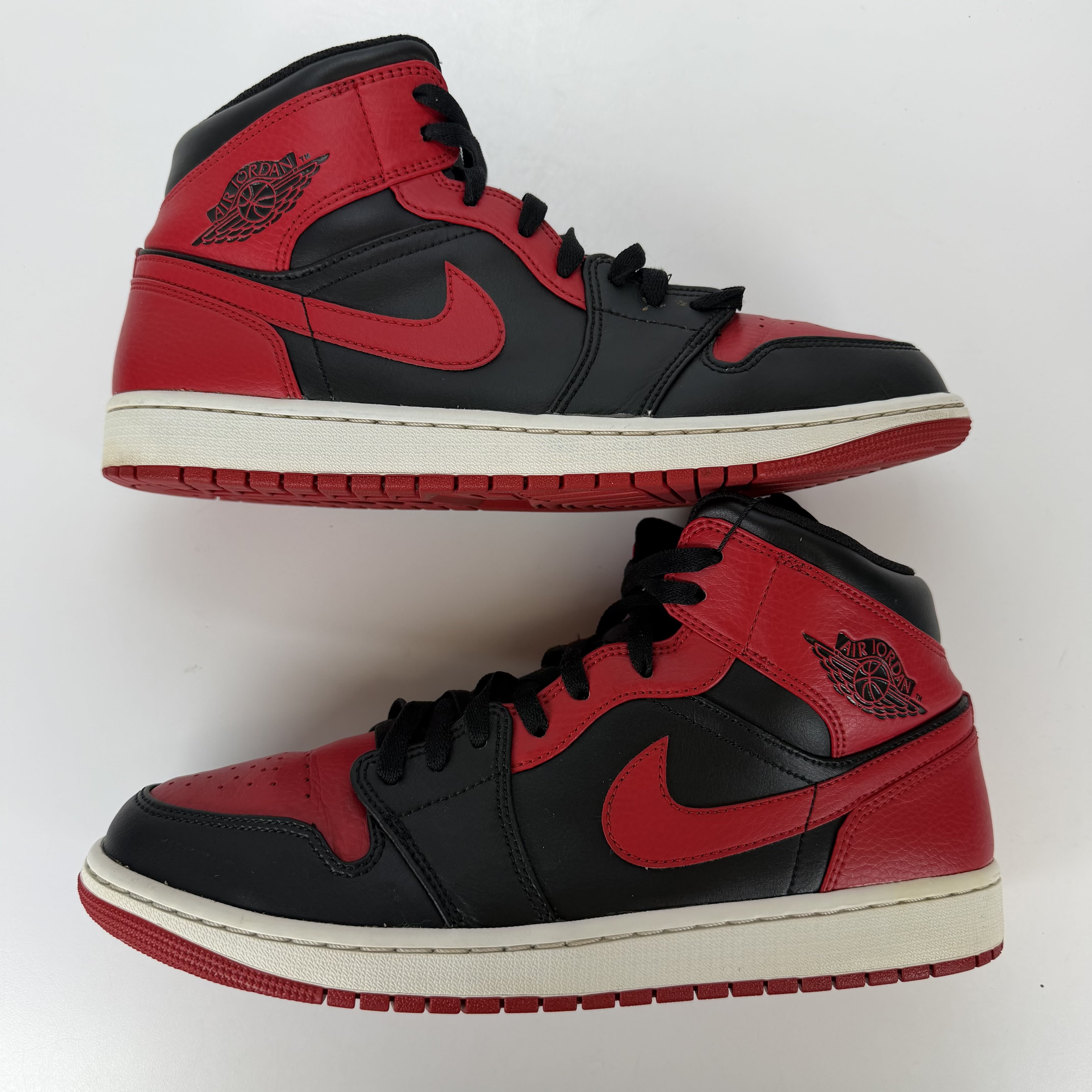 SP3349 Jordan 1 Mid Banned (2020)