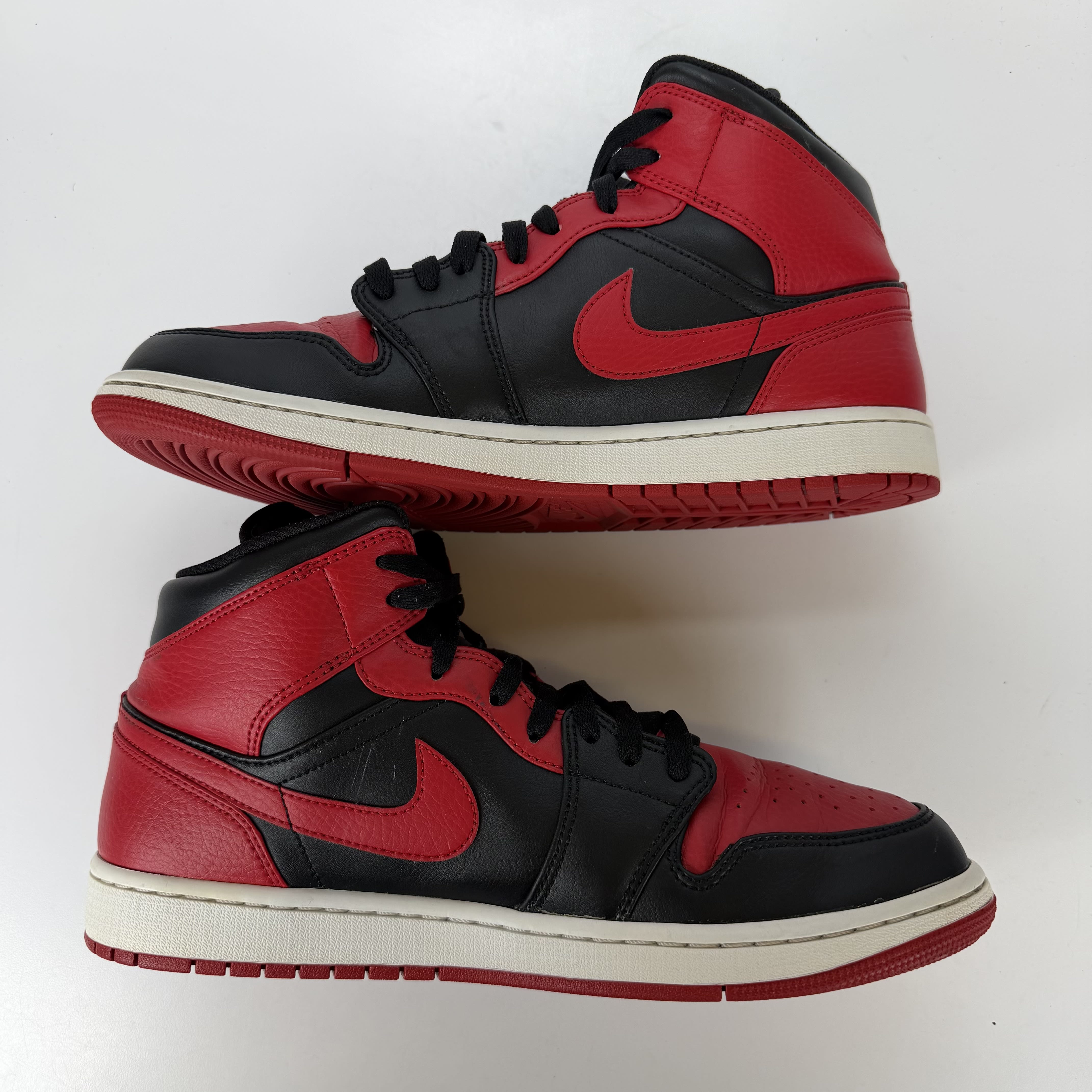 SP3349 Jordan 1 Mid Banned (2020)