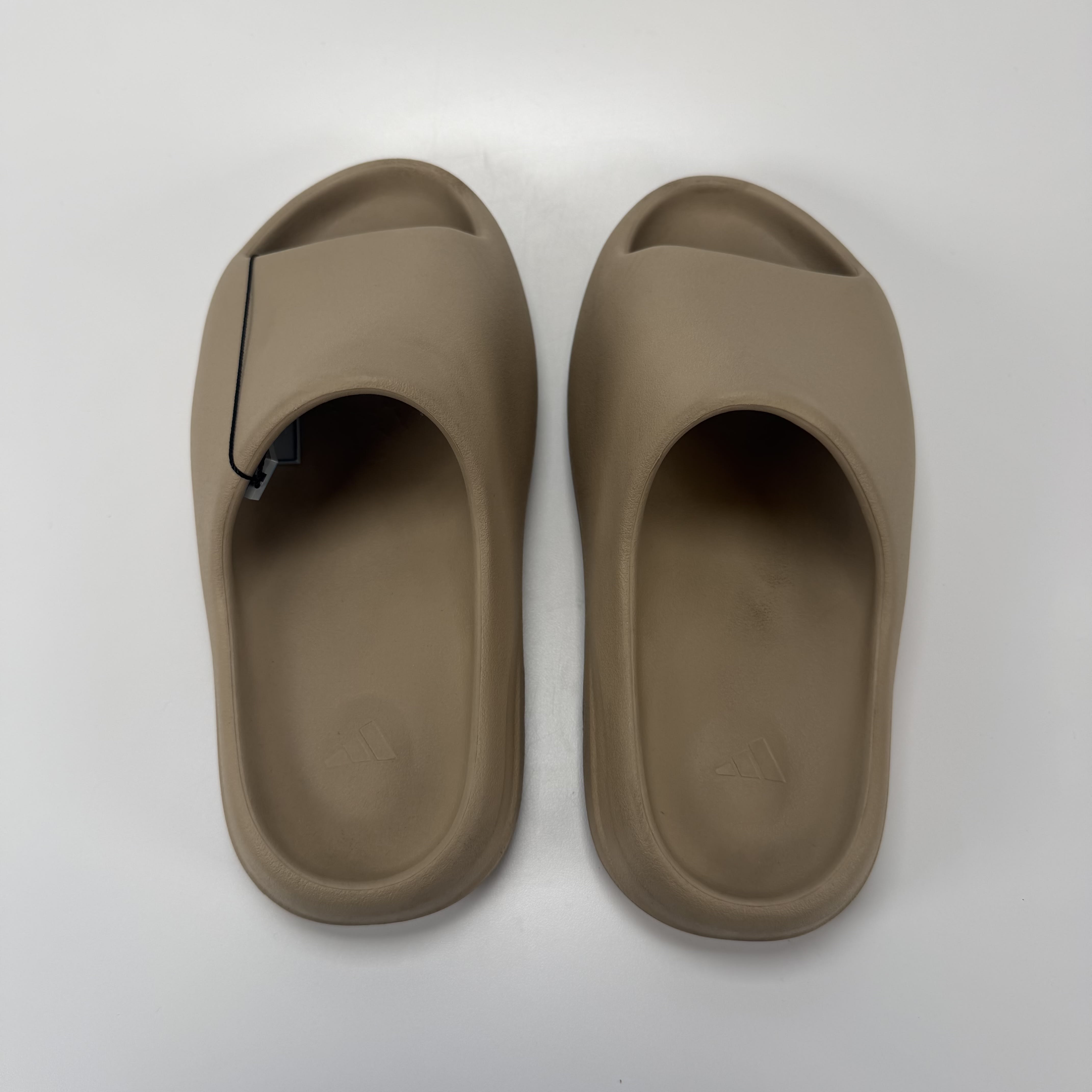 790257 adidas Yeezy Slide Pure (First Release)