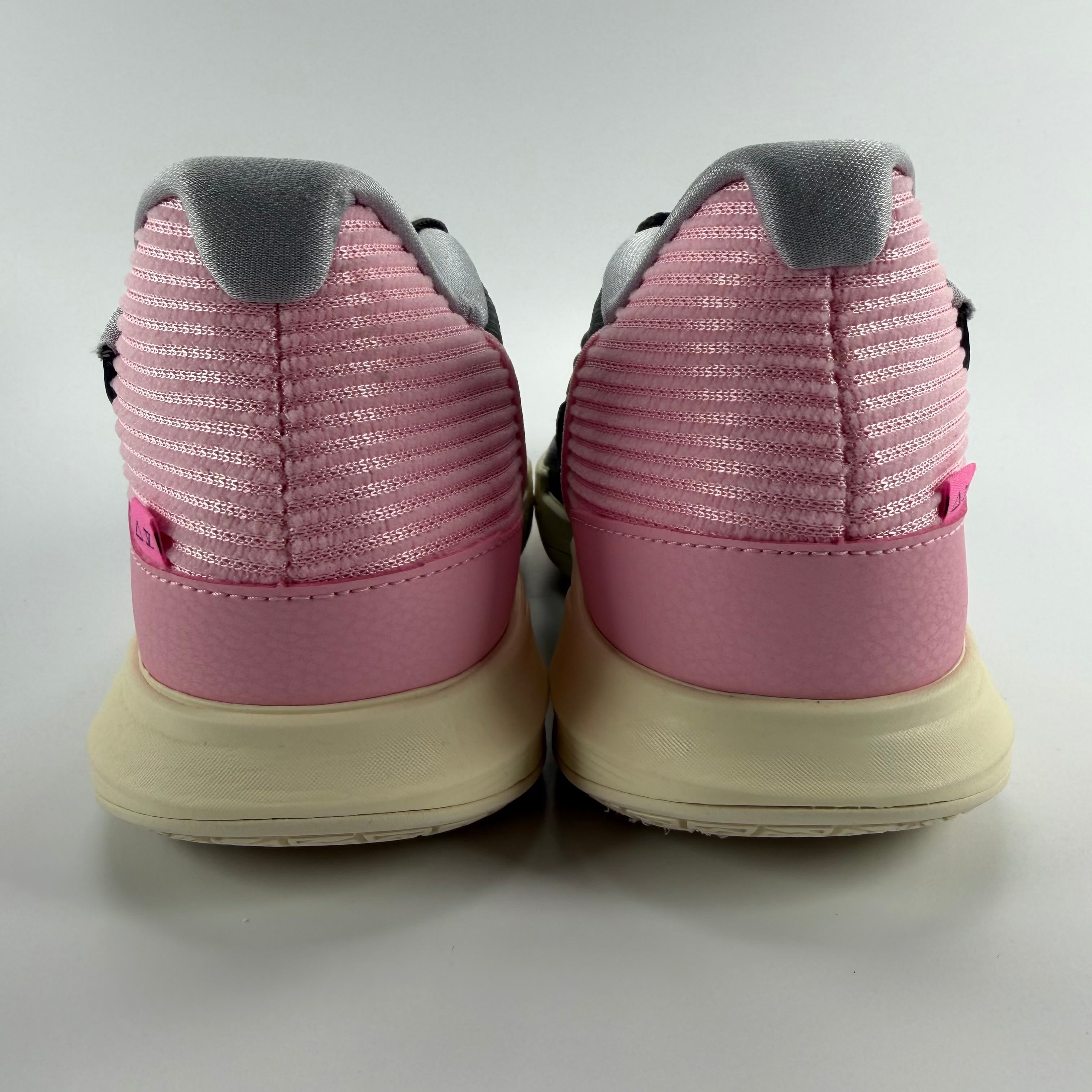 463488 Nike Kyrie 5 Preservation