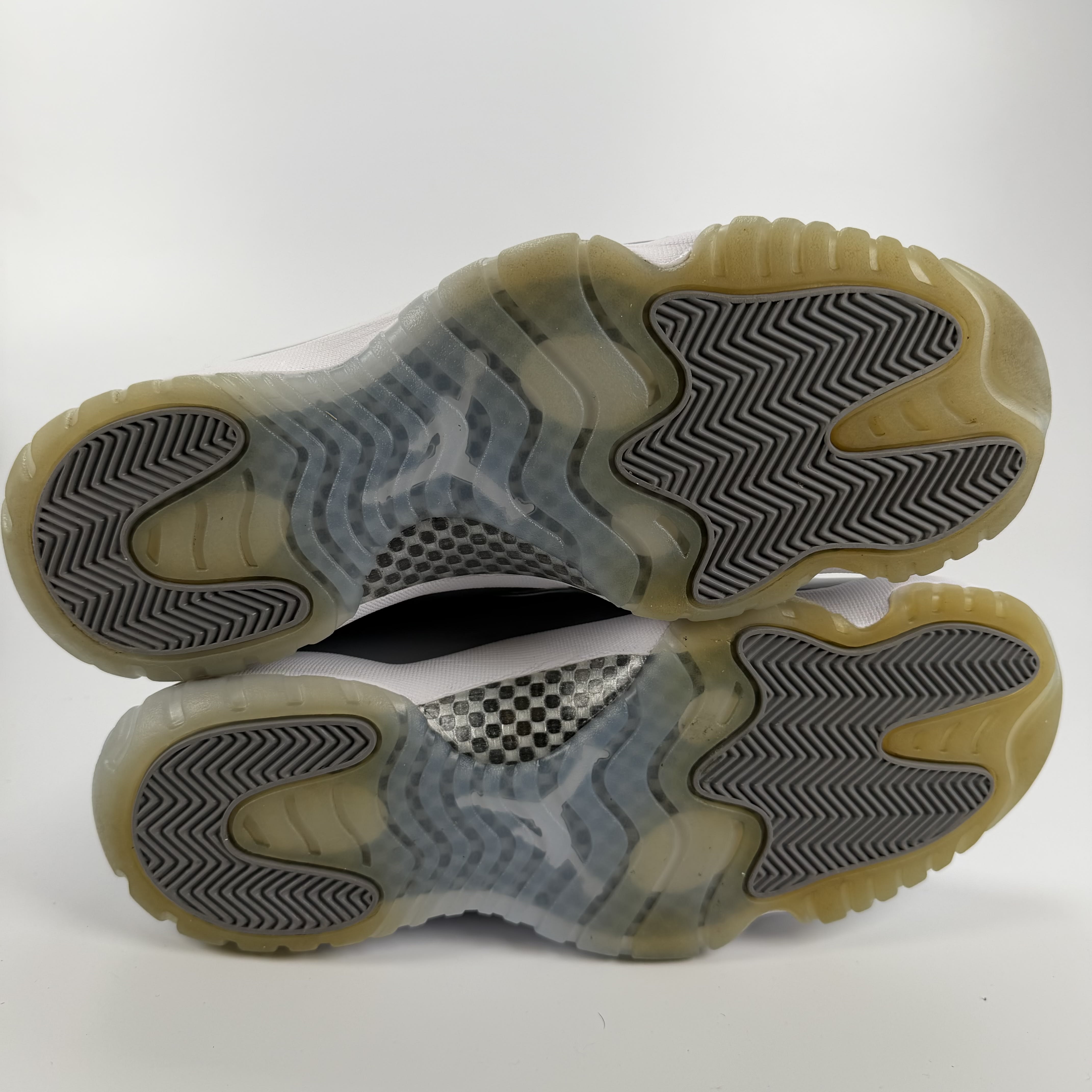 777270 Jordan 11 Retro Cool Grey (2021)