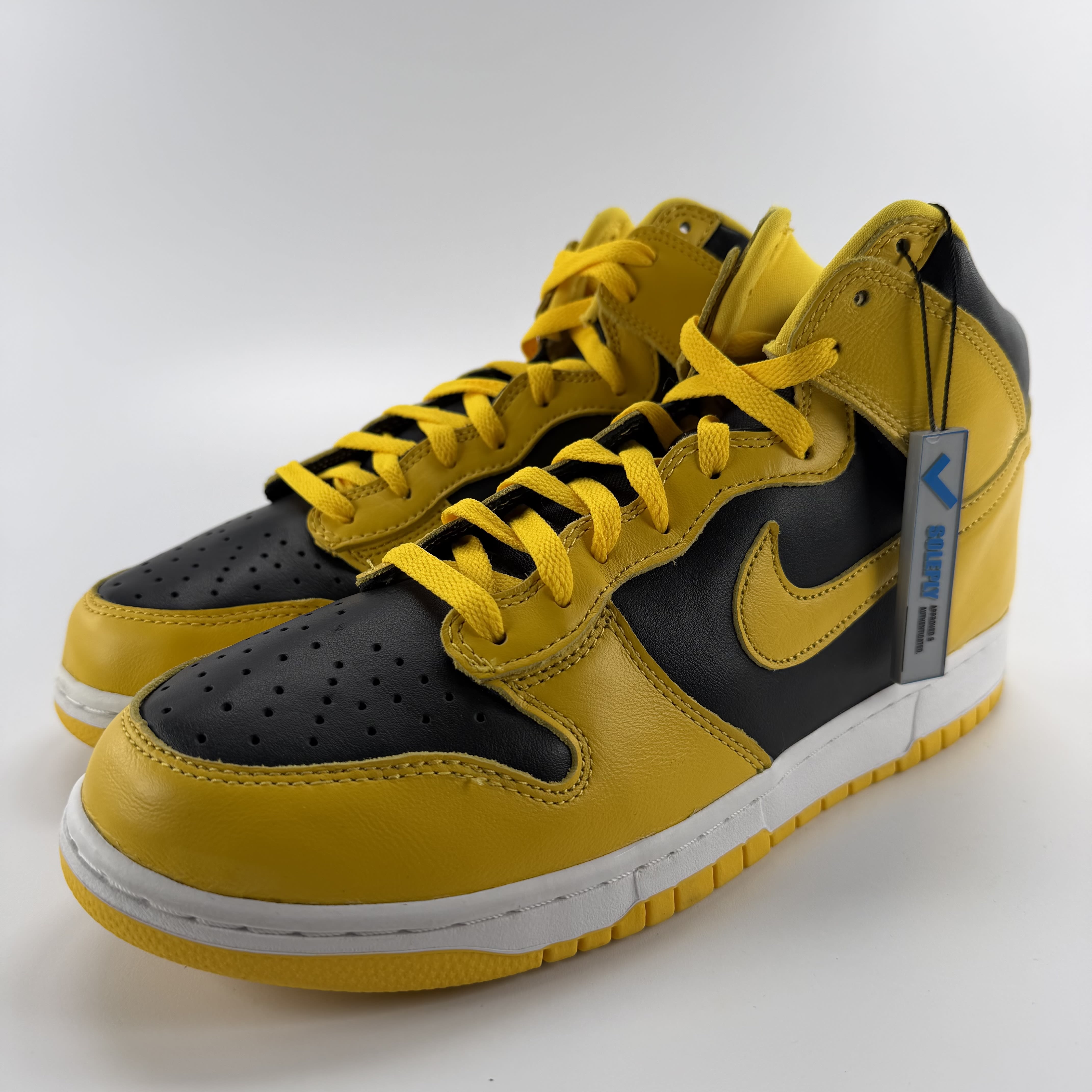 282655 Nike Dunk High Iowa (2020)