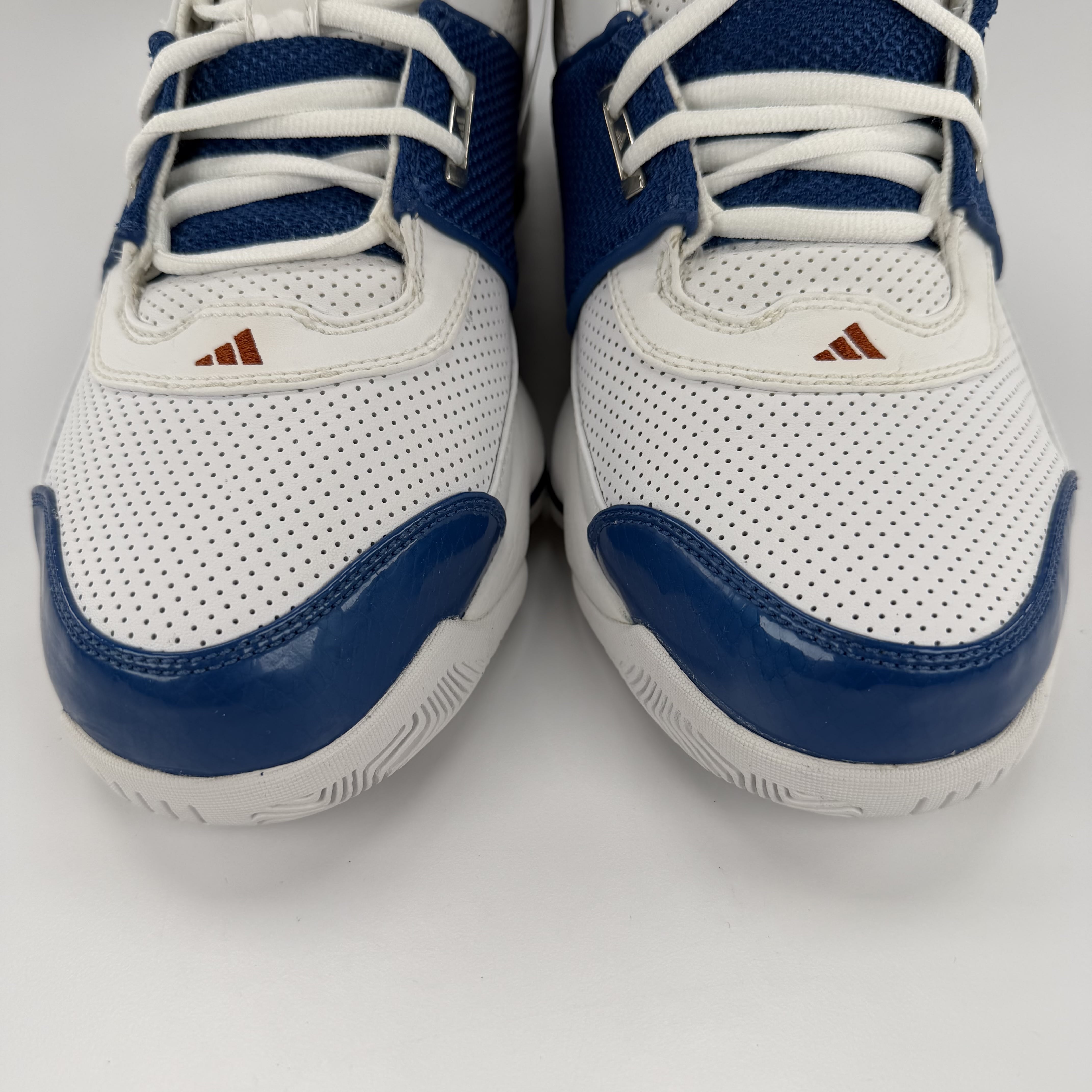 509621 Adidas Gil Zero Mid