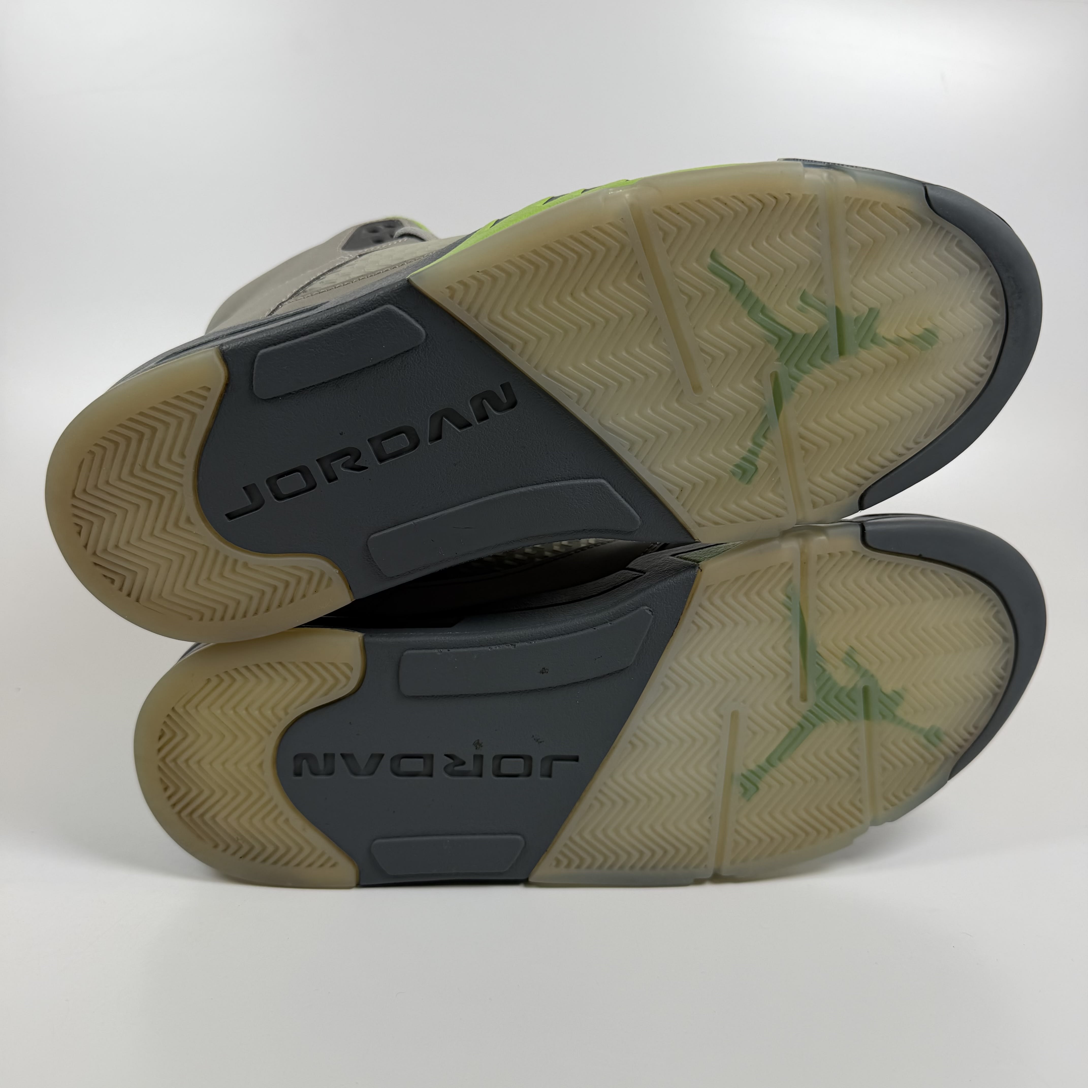 [SP7362] Jordan 5 Retro Green Bean (2022)