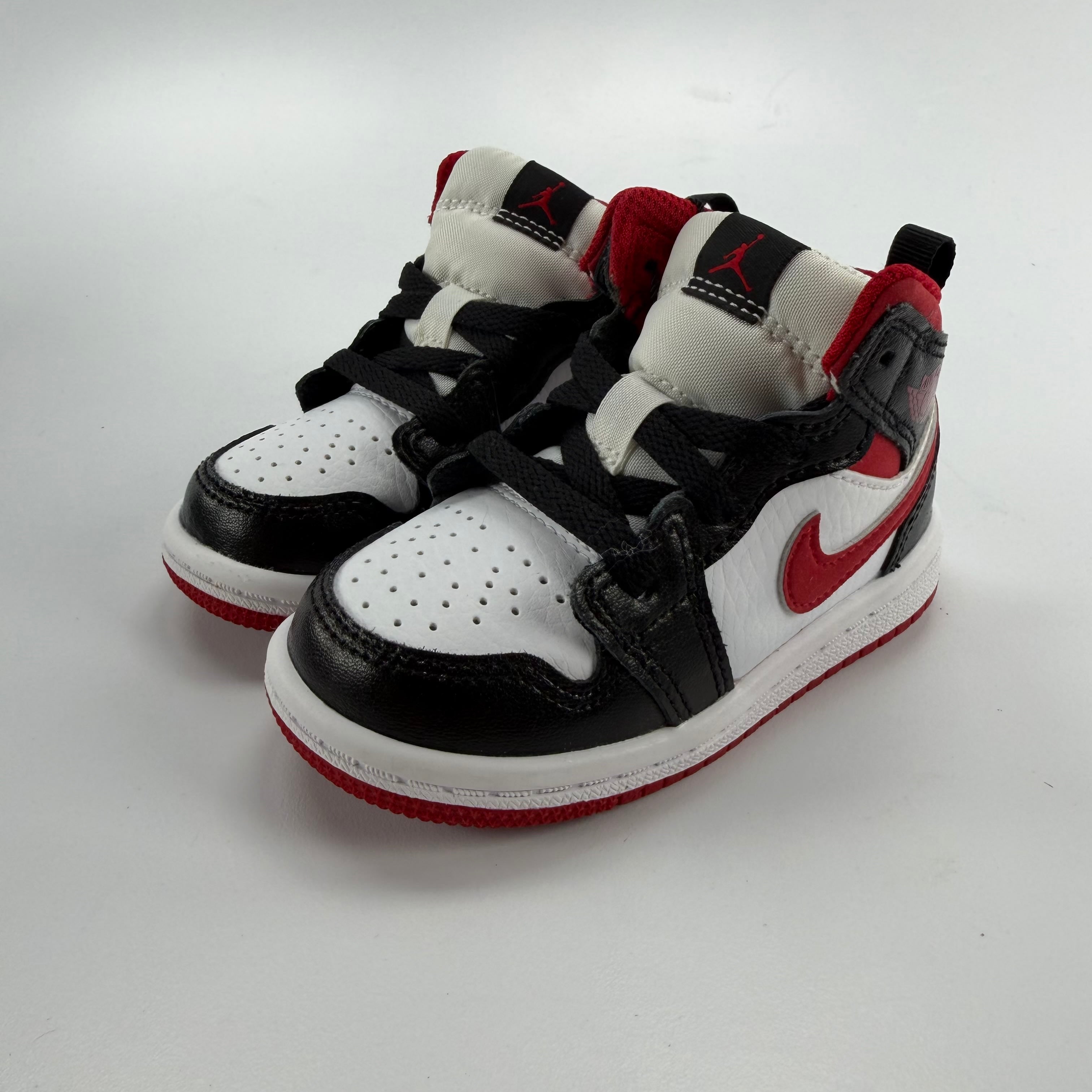 281794 Air Jordan 1 Mid TD 'Black Gym Red'