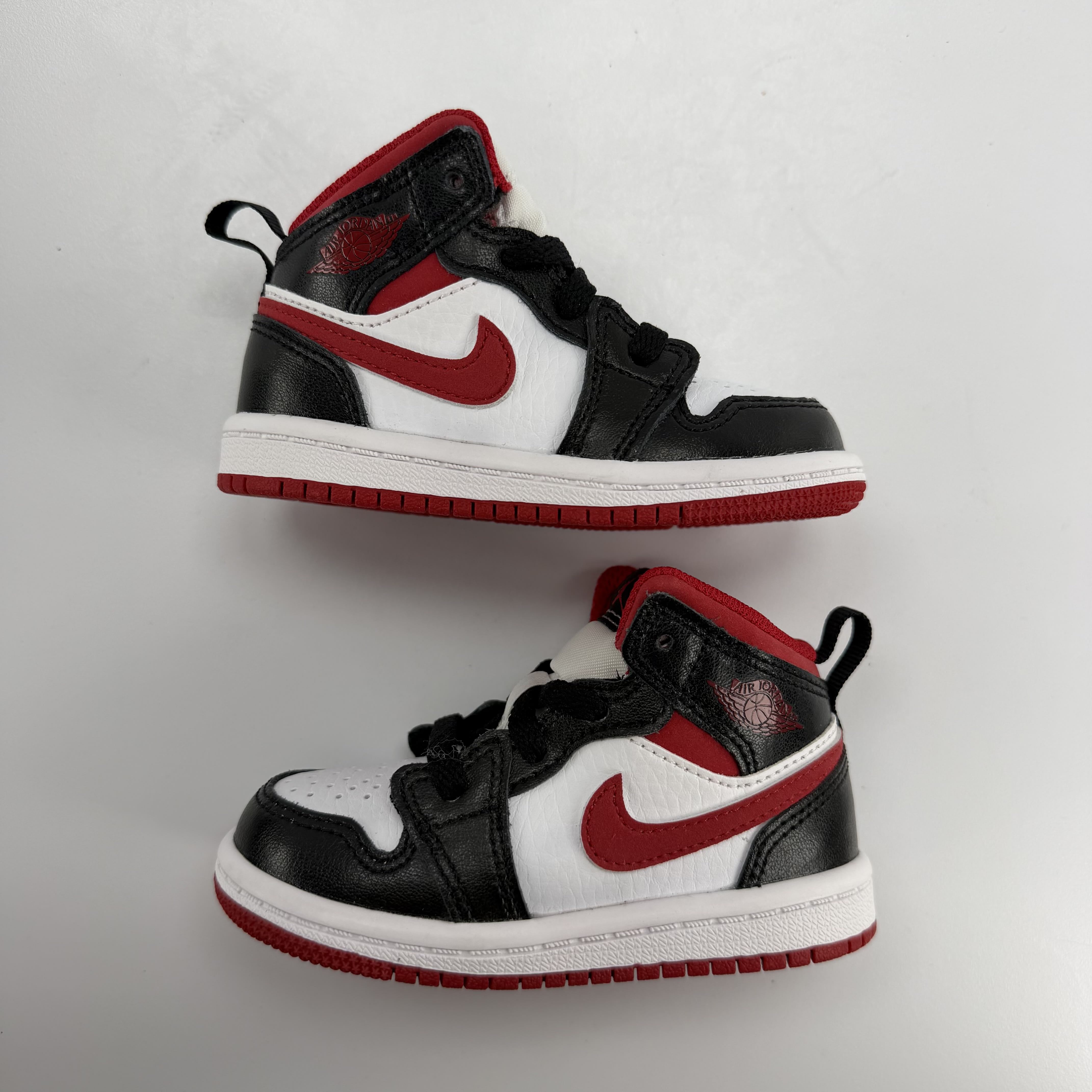 281794 Air Jordan 1 Mid TD 'Black Gym Red'