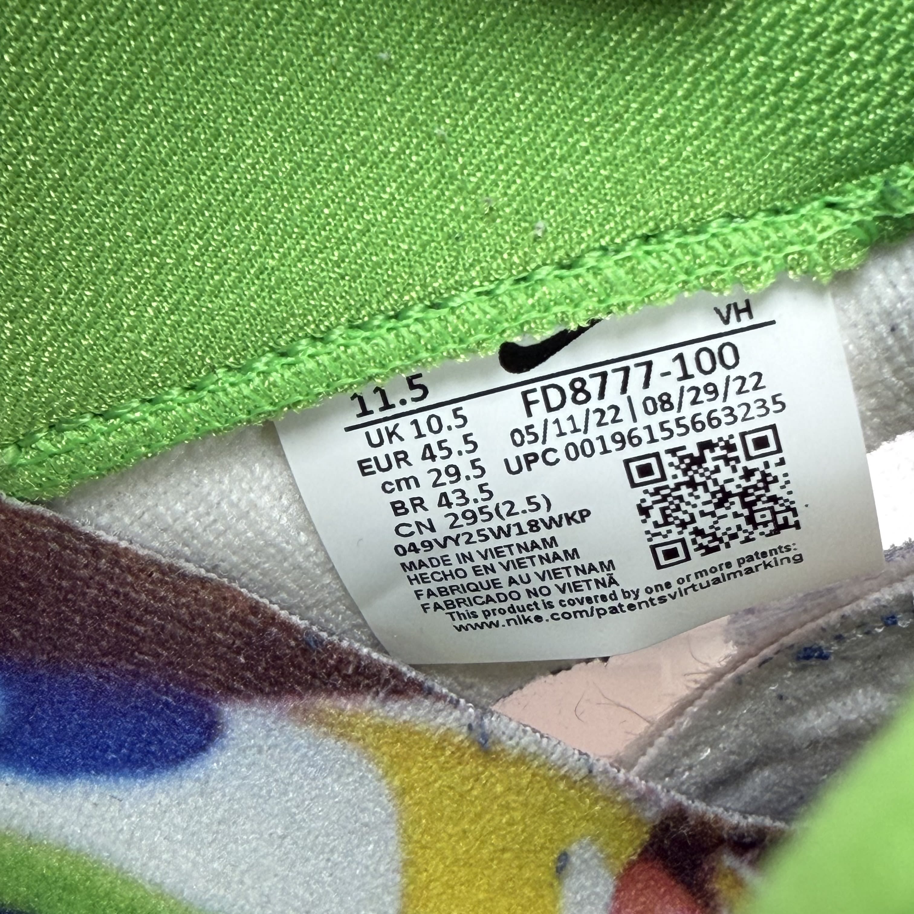 SP7116 Nike SB Dunk Low Sandy Bodecker