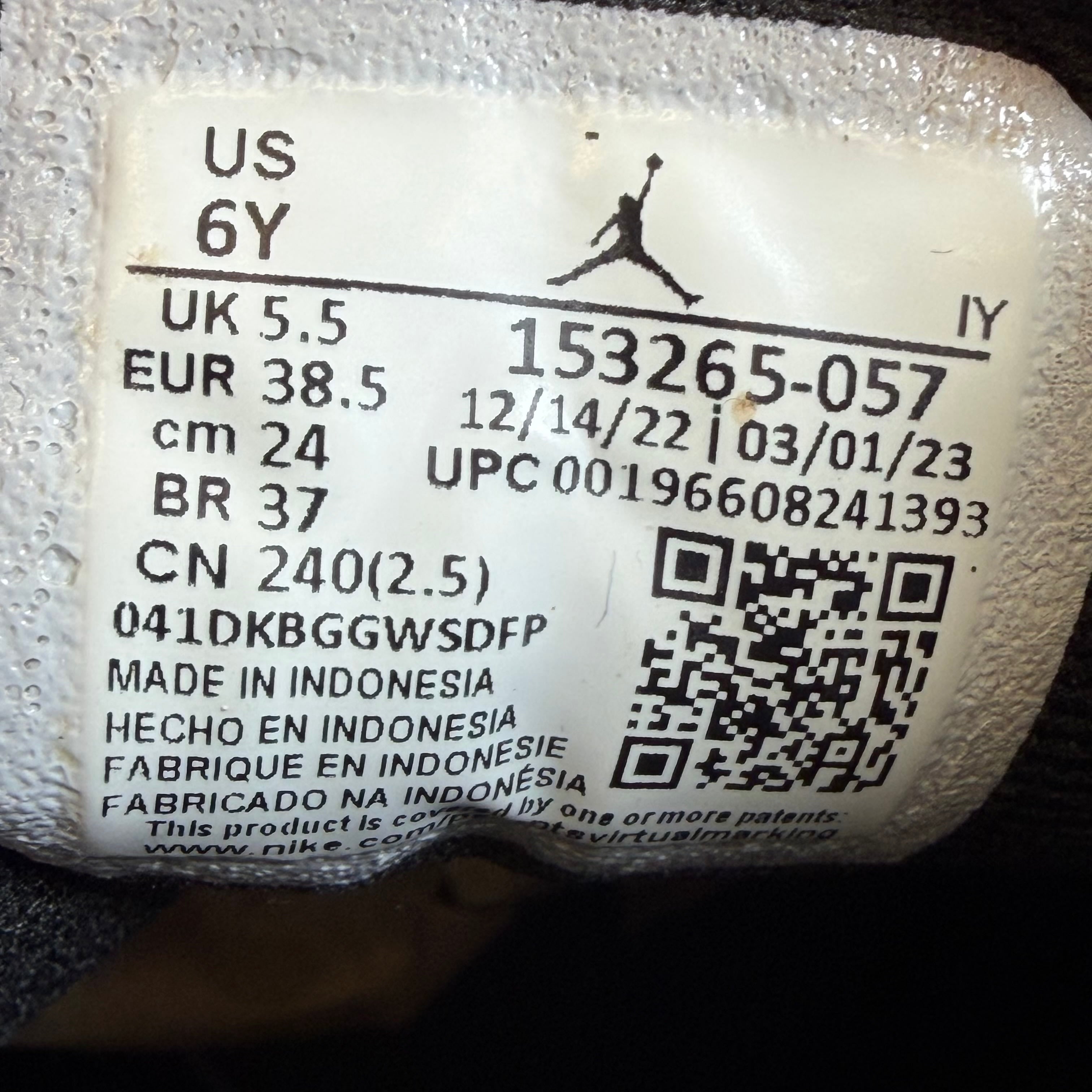 SP6972 Jordan 12 Retro Field Purple (GS)