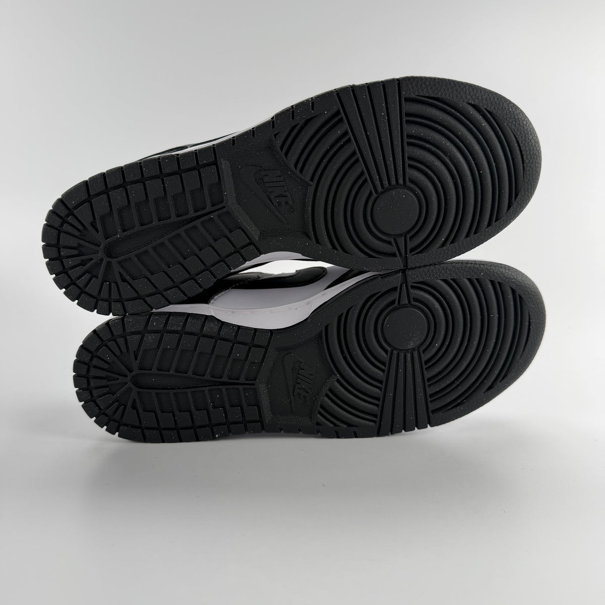 [280686] Wmns Dunk Low Next Nature 'Panda'