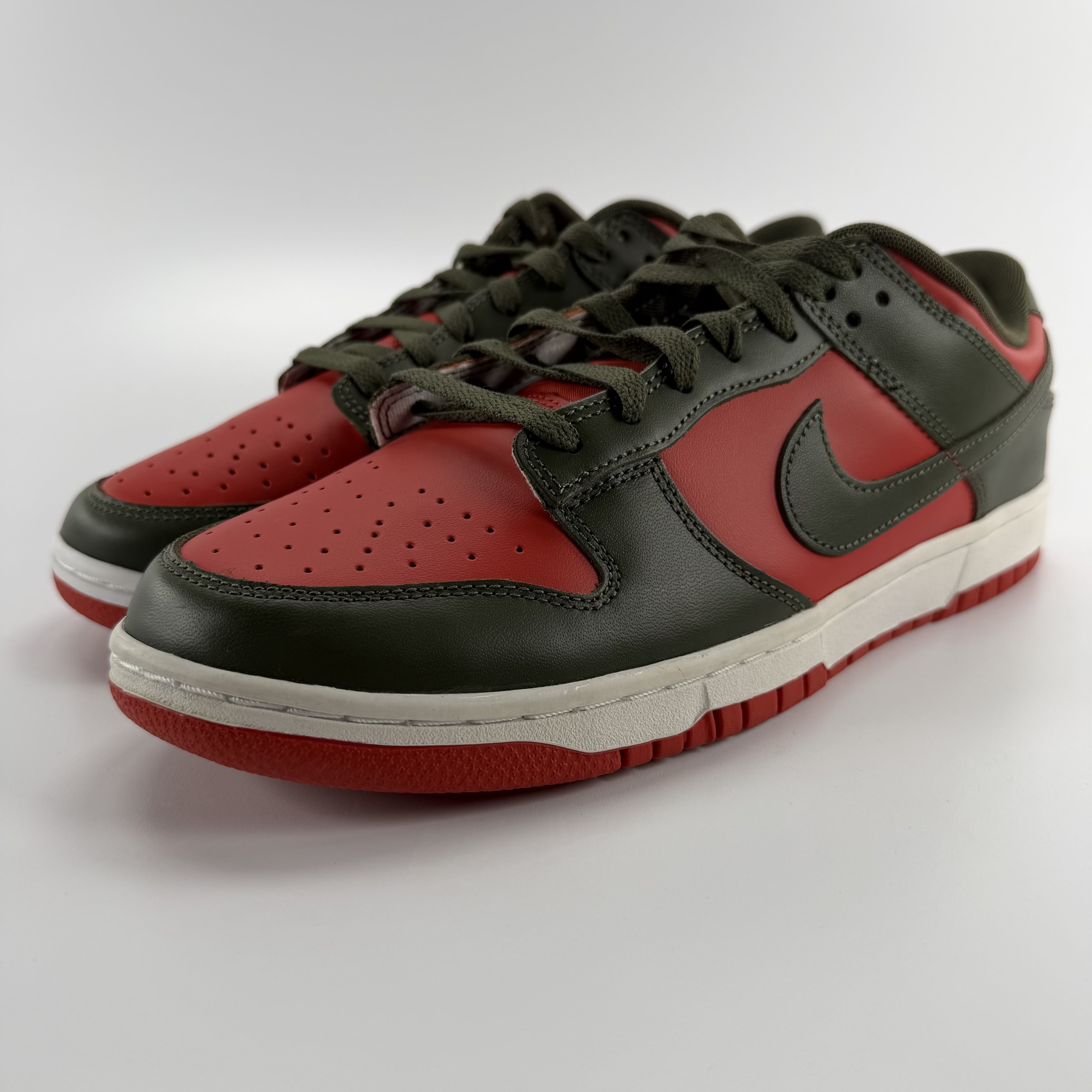 269328 Nike Dunk Low Mystic Red Cargo Khaki