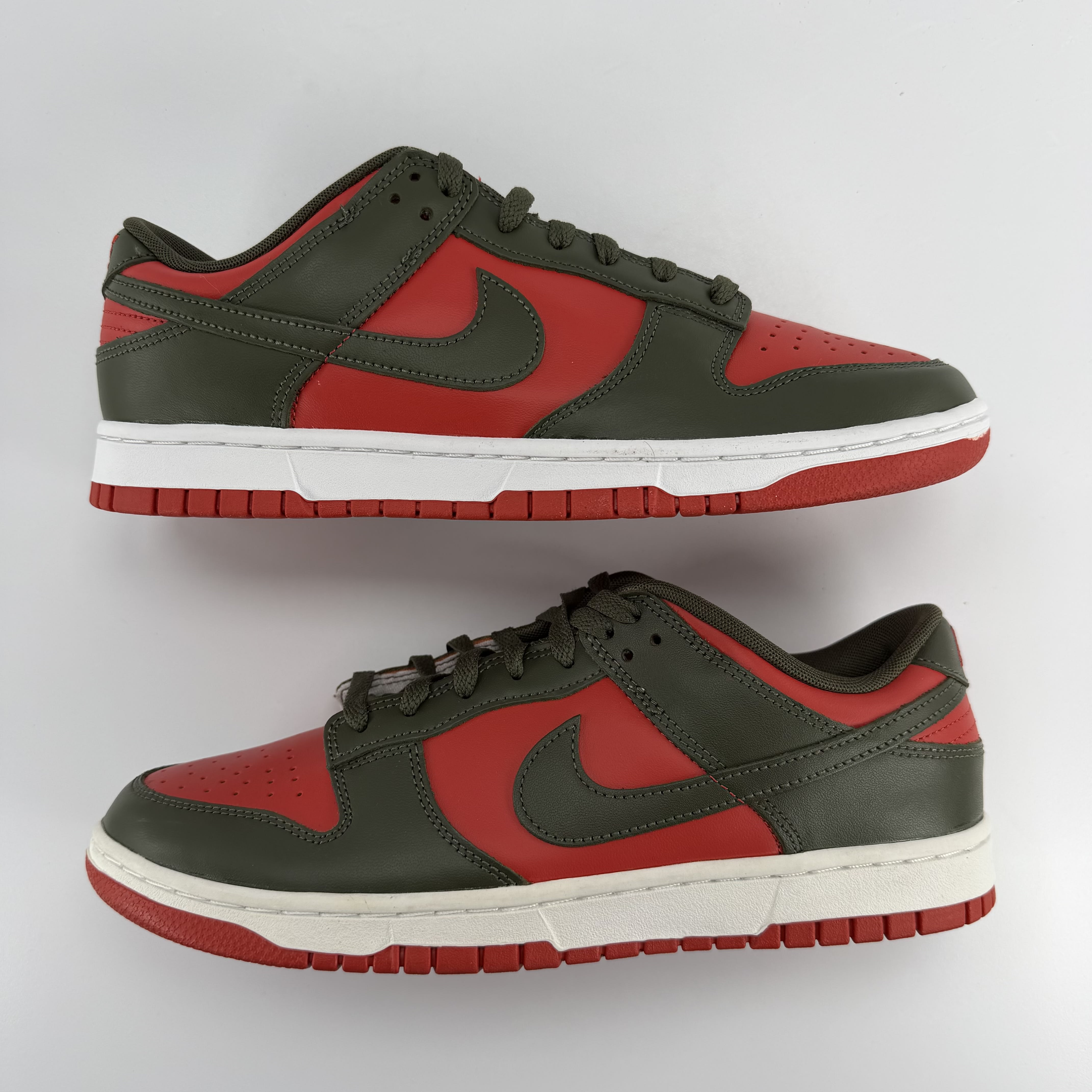 269328 Nike Dunk Low Mystic Red Cargo Khaki