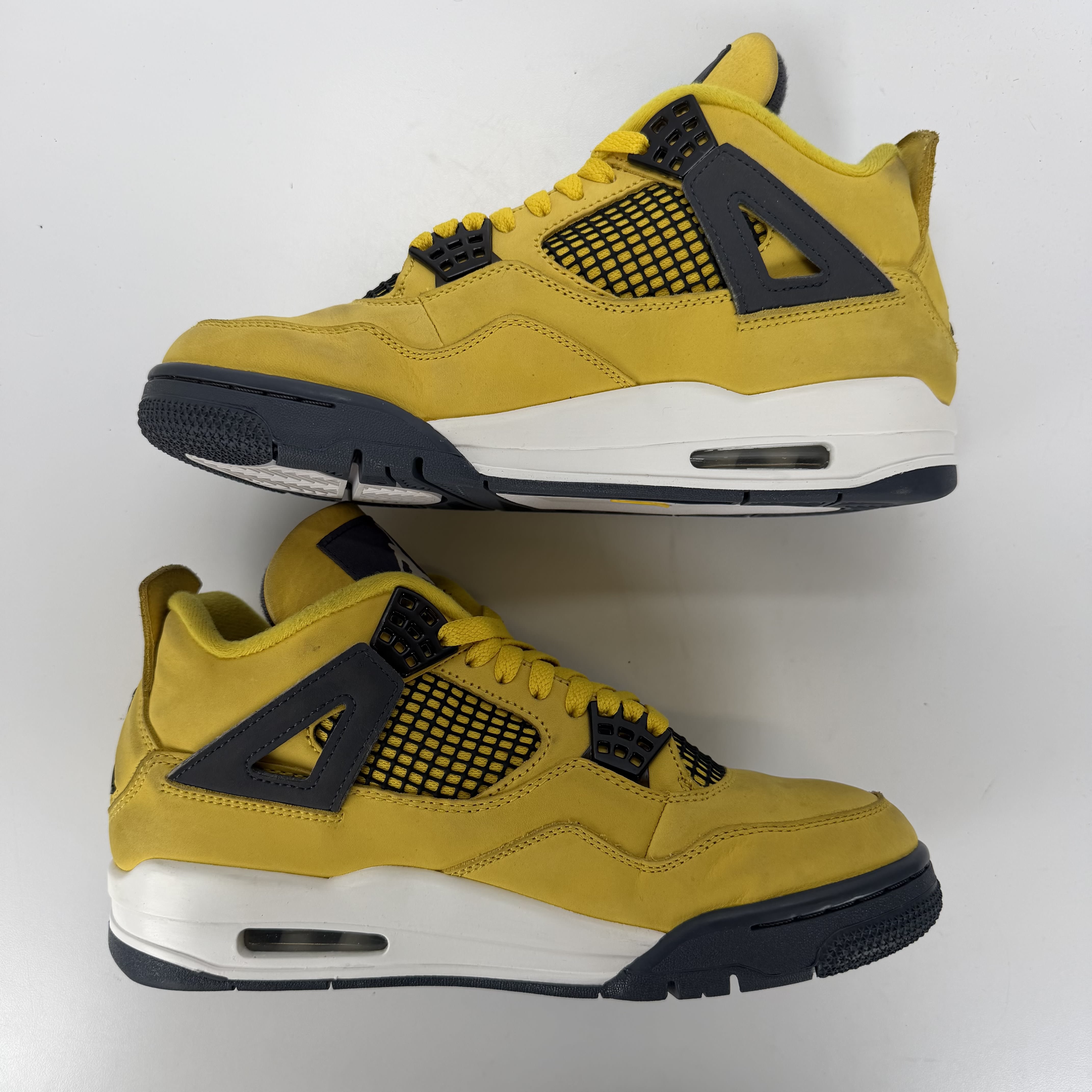 633826 Jordan 4 Retro Lightning (2021)
