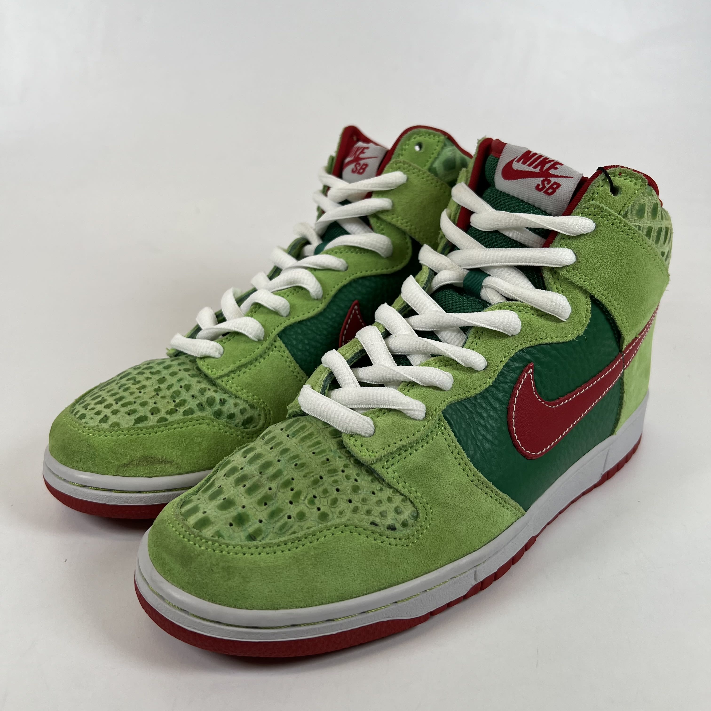 SP12161 Nike SB Dunk High Pro Dr. Feelgood