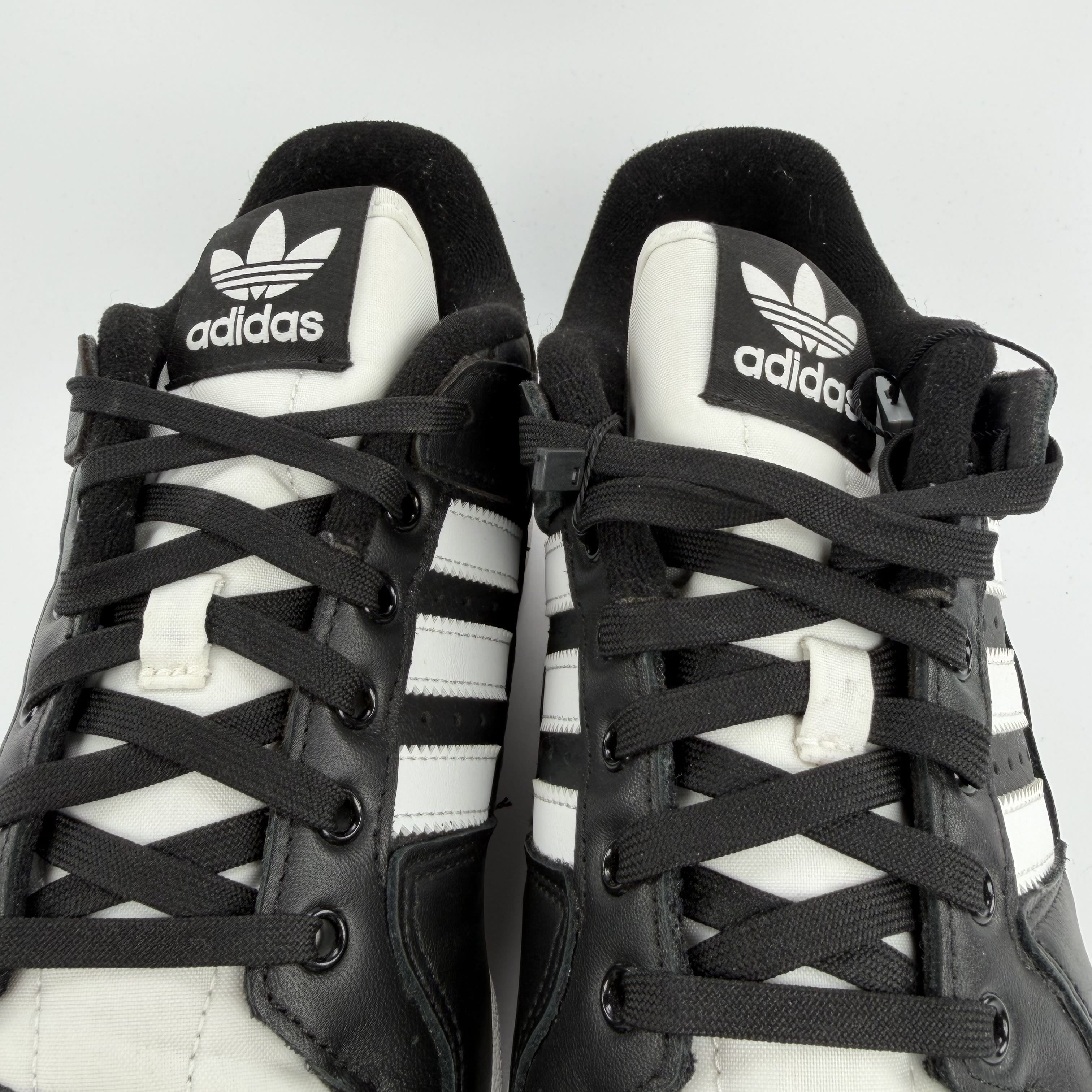 468565 adidas Forum 84 Low ADV Core Black Core White