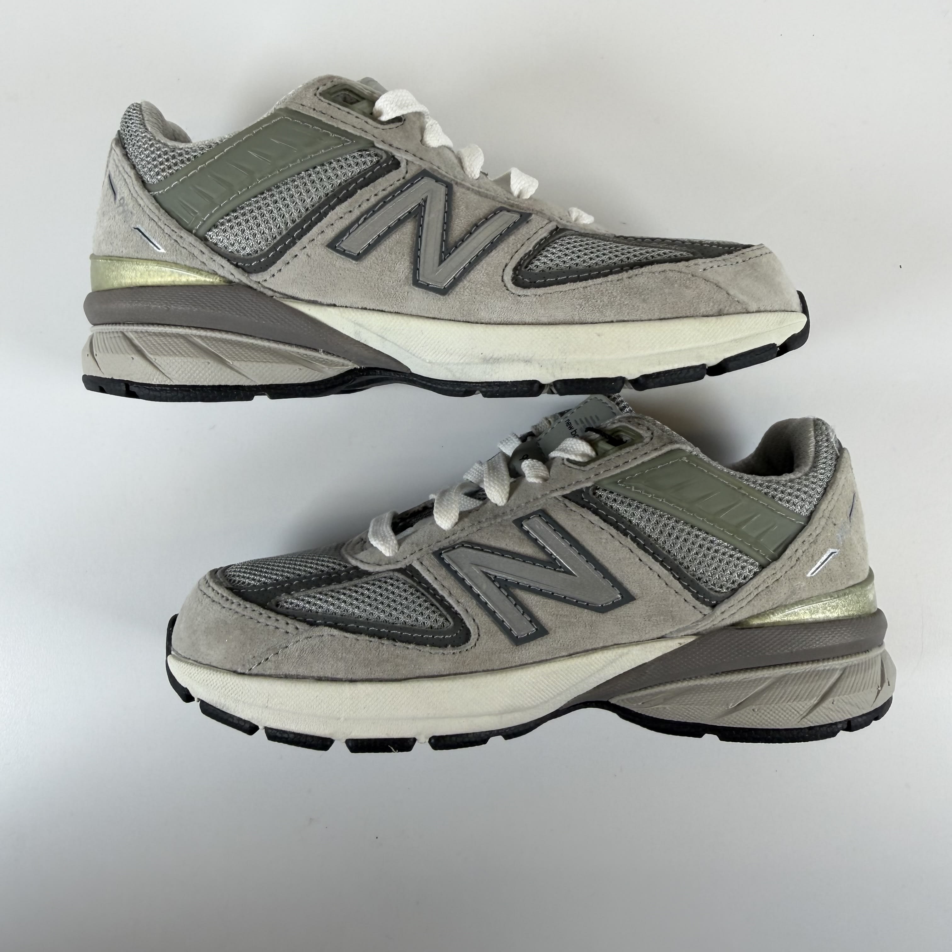 SP6409 New Balance 990v5 Grey (PS)