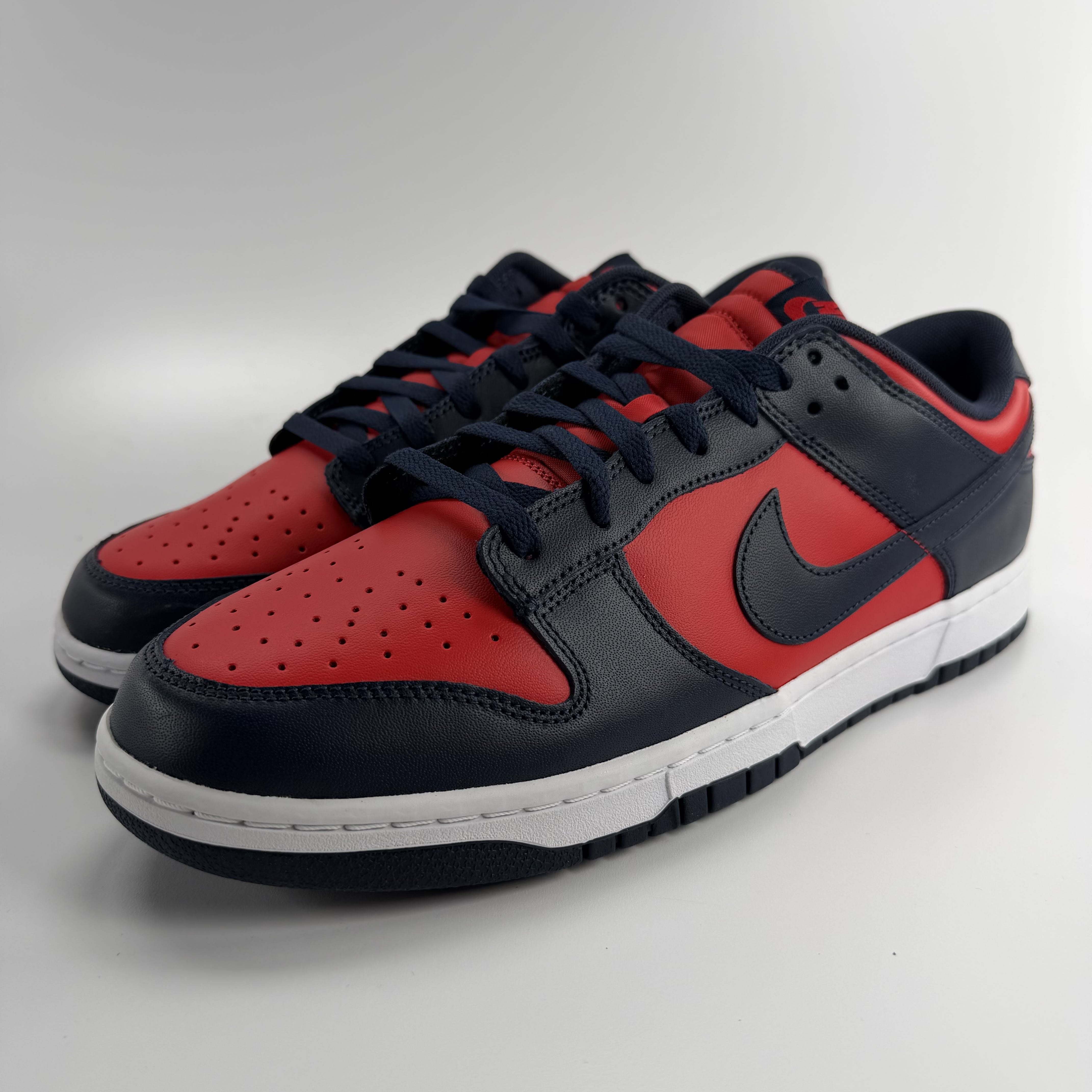 261868 Nike Dunk Low Retro SE CO.JP University Red Obsidian