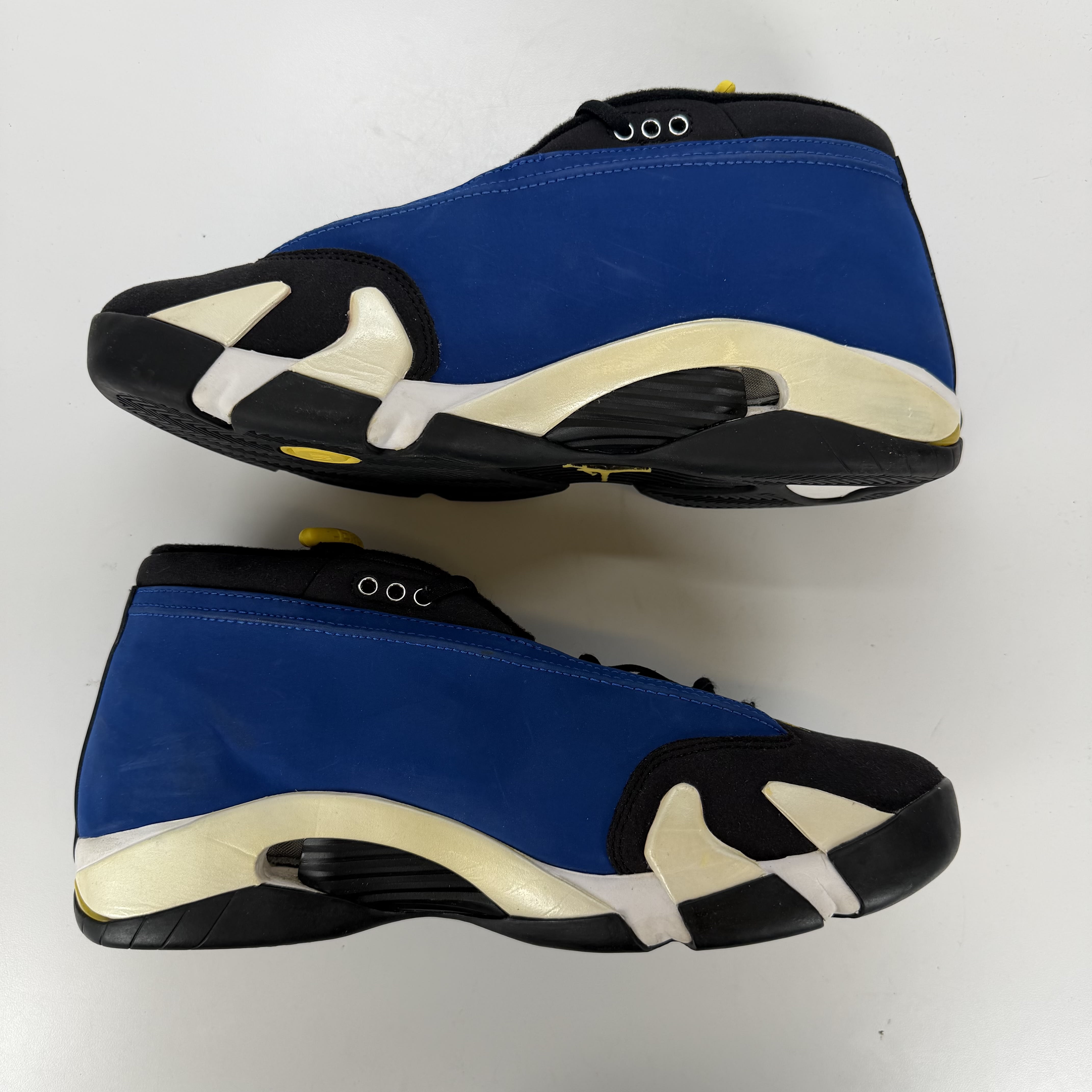 268826 Jordan 14 Retro Low Laney (2015)