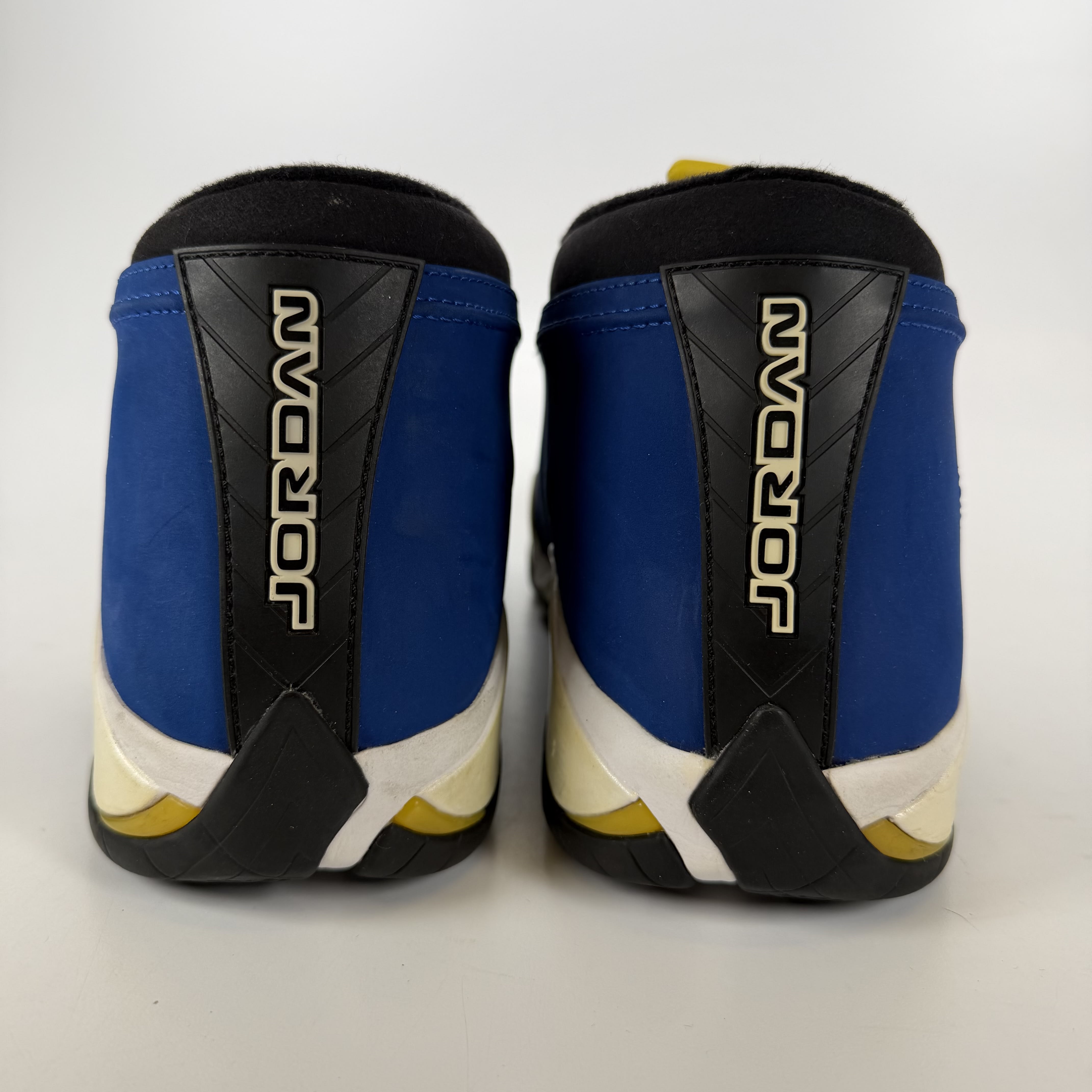 268826 Jordan 14 Retro Low Laney (2015)