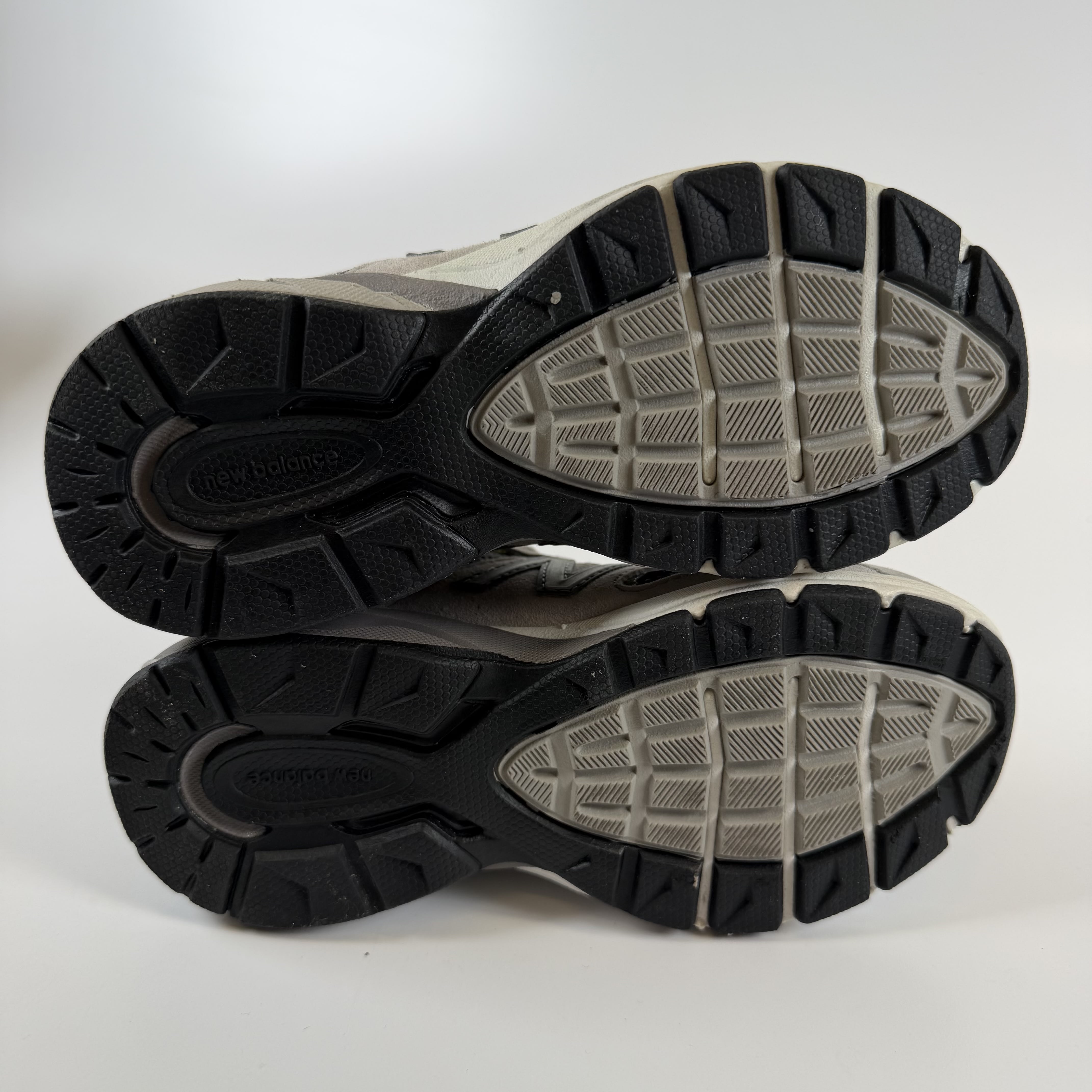 SP6409 New Balance 990v5 Grey (PS)