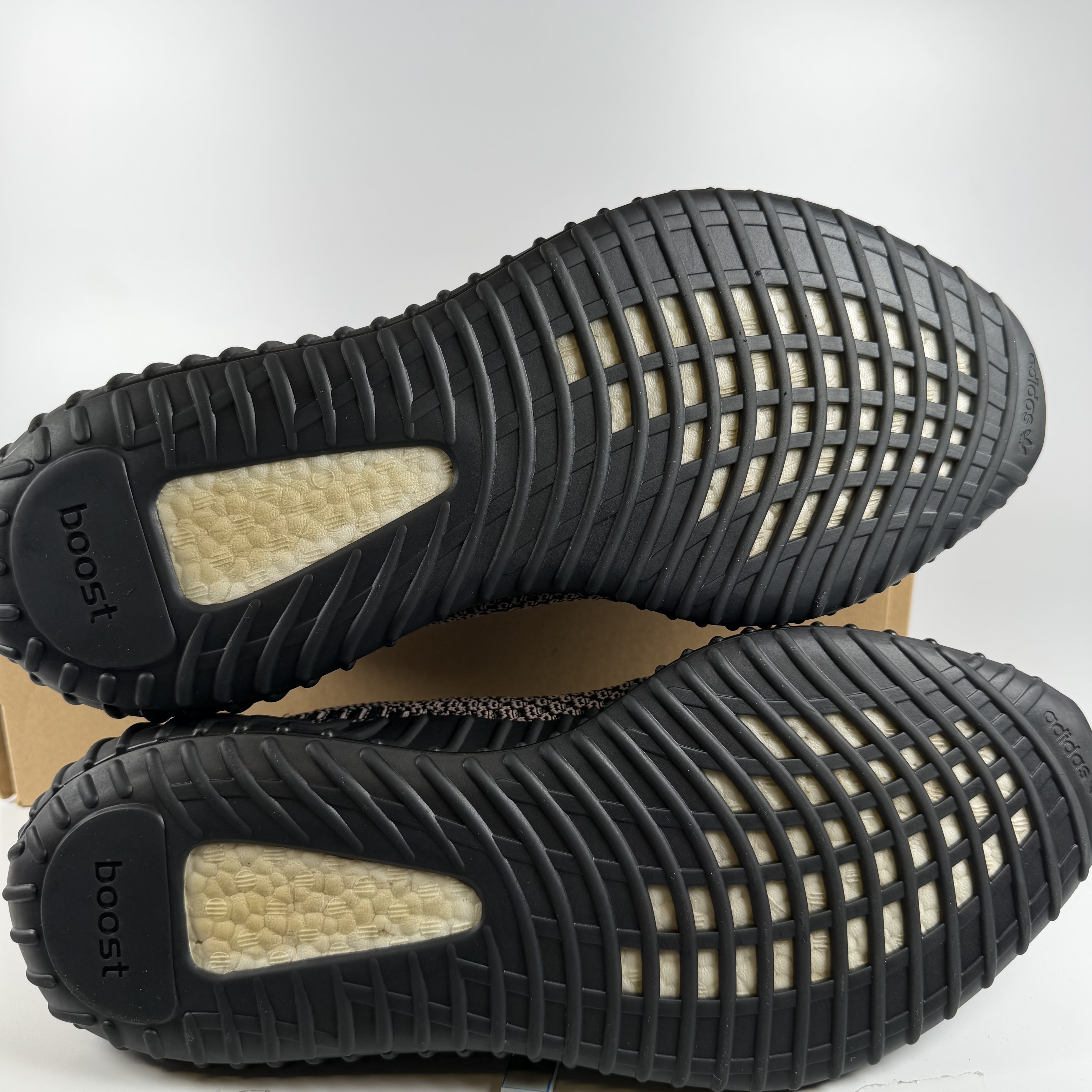 SP623 adidas Yeezy Boost 350 V2 Yecheil (Non-Reflective)