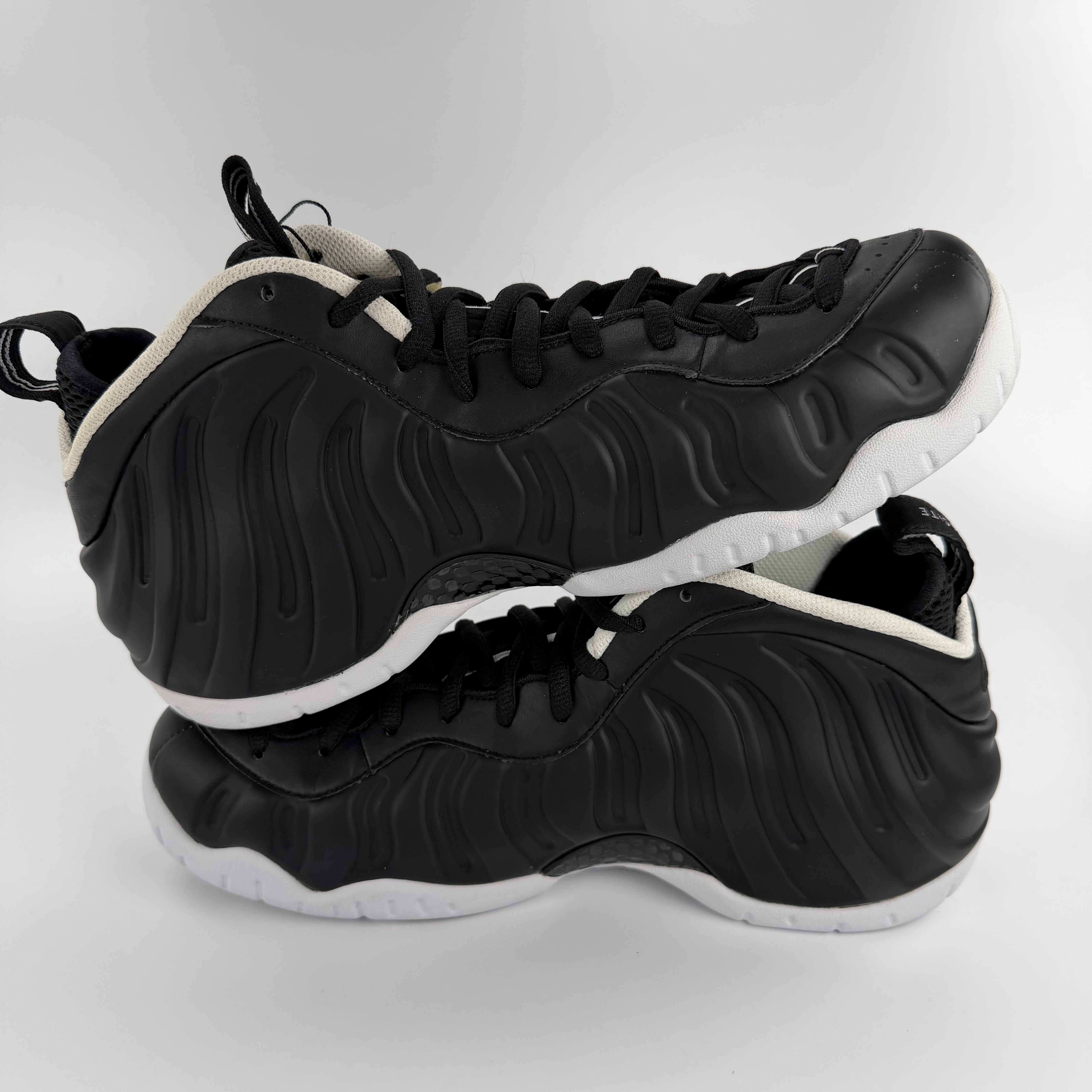 412900 Nike Air Foamposite Pro Dr. Doom (2016)