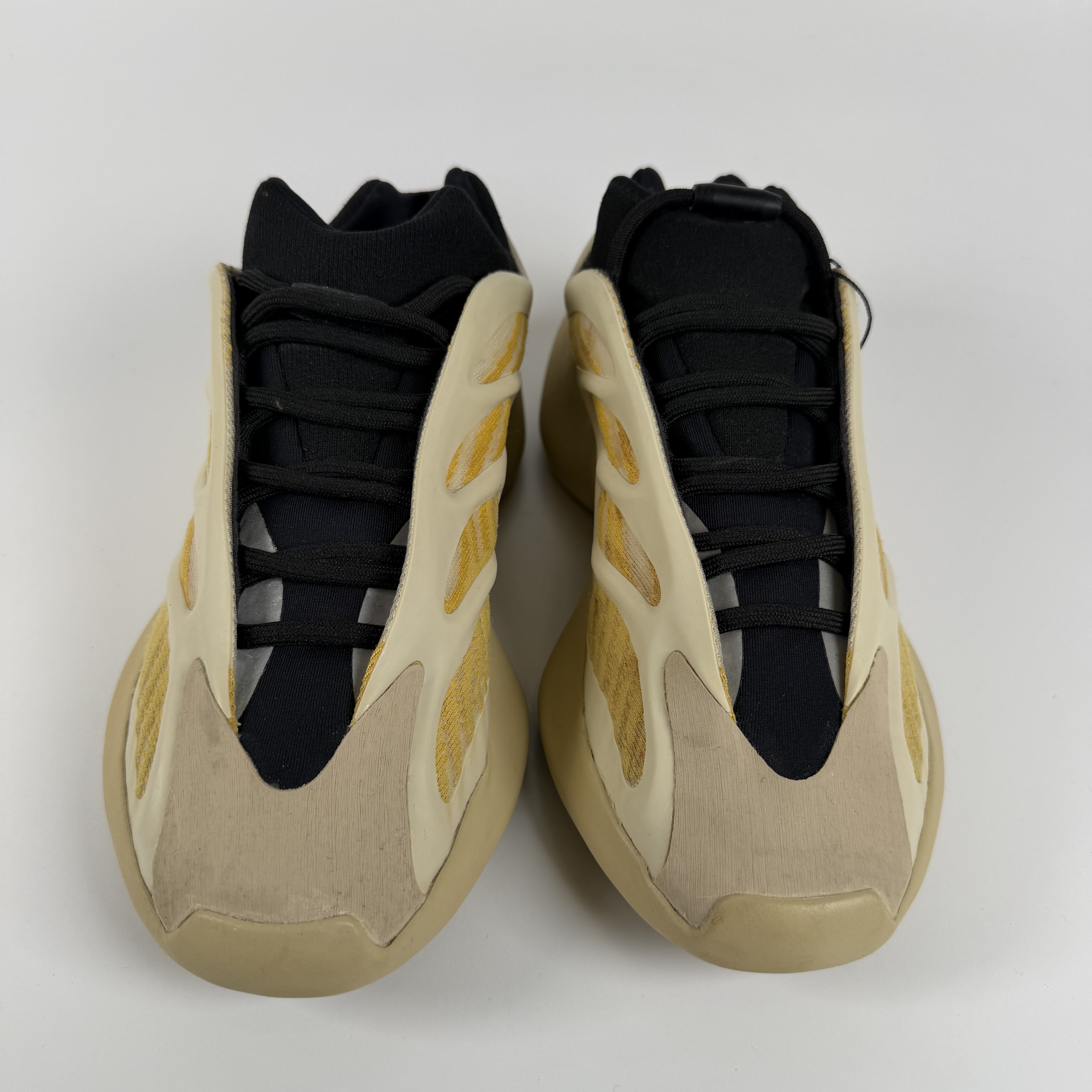 698569 adidas Yeezy 700 V3 Safflower