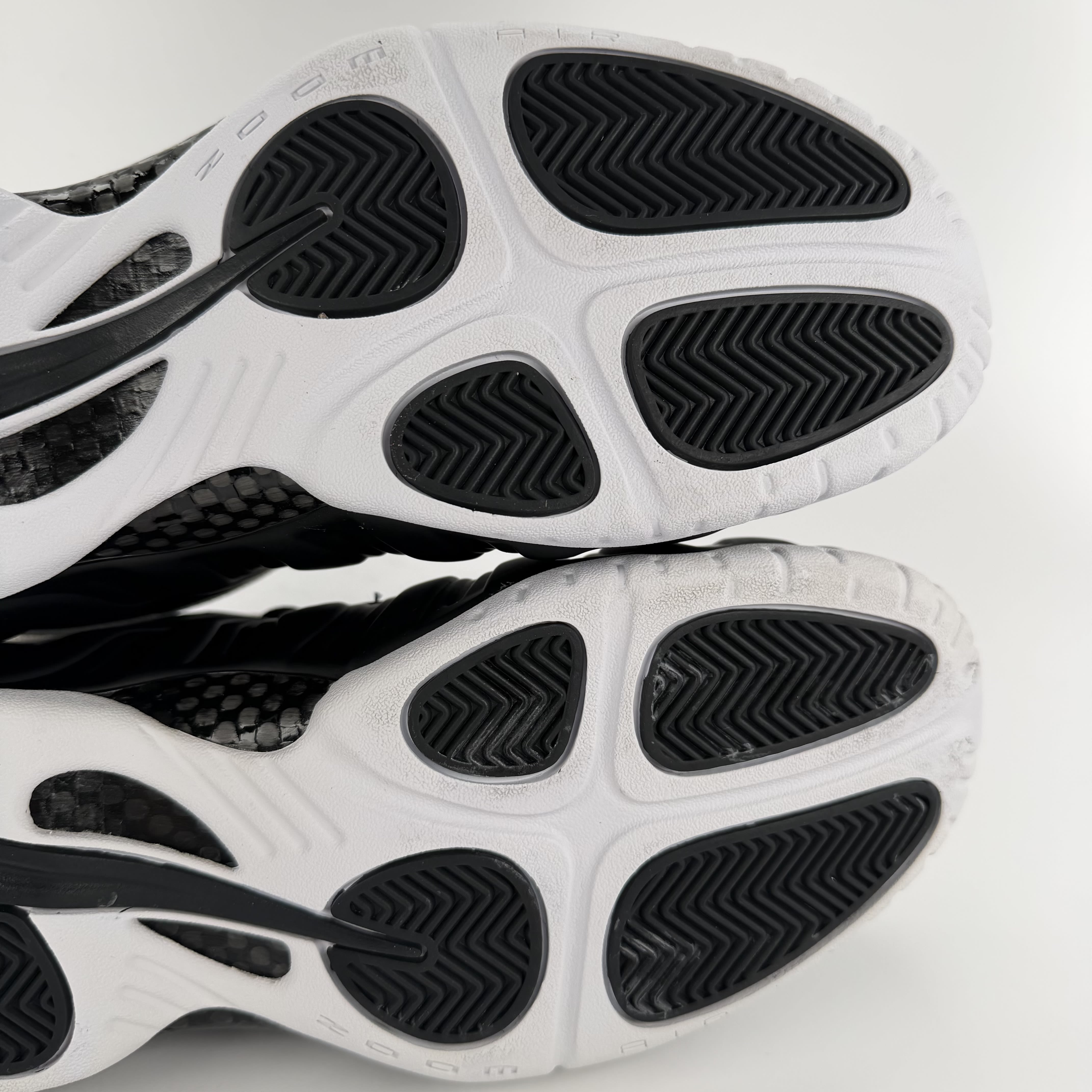 412900 Air Foamposite One Dr. Doom